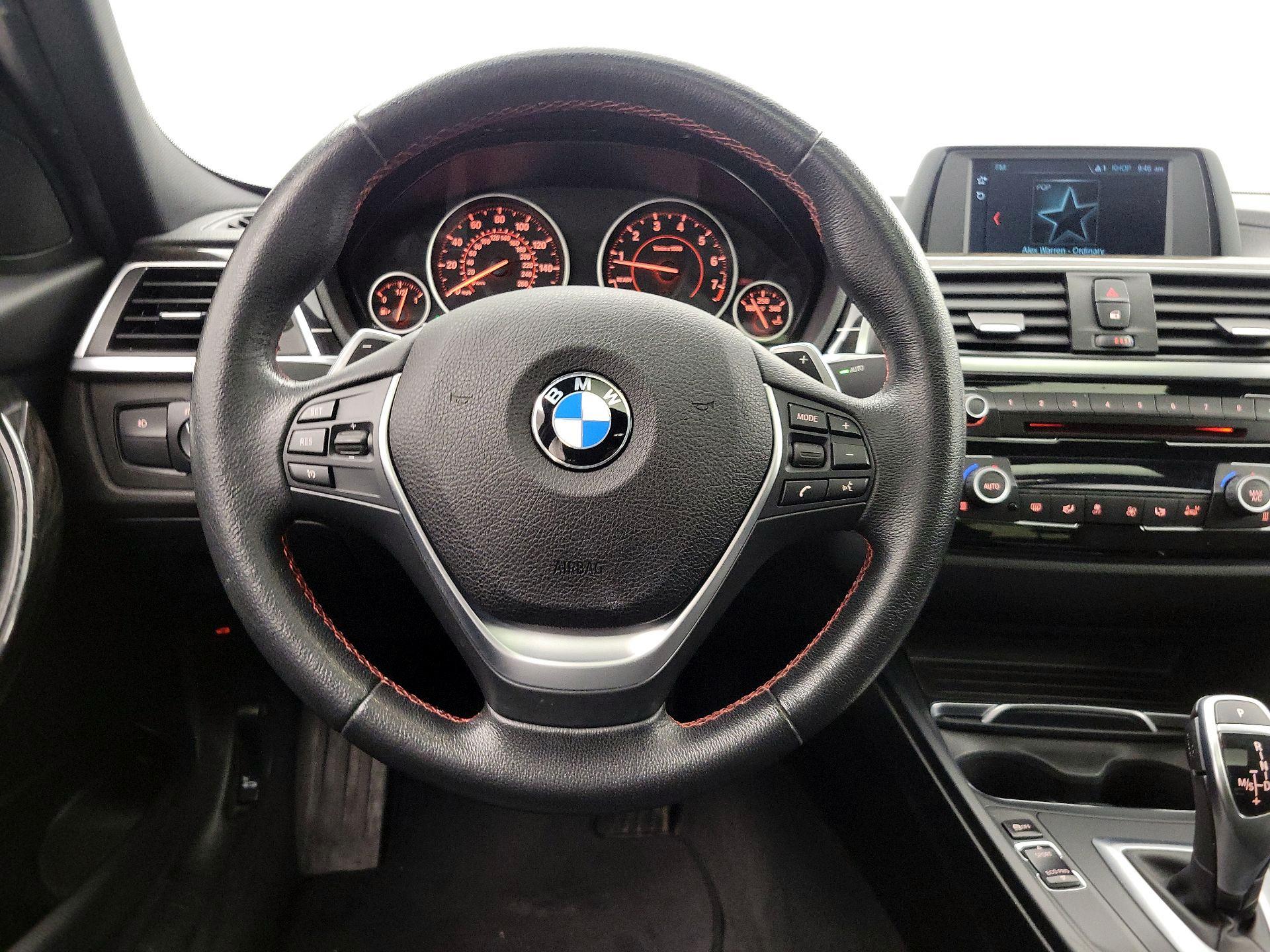 Thumbnail: 2018 BMW 3 Series - 10