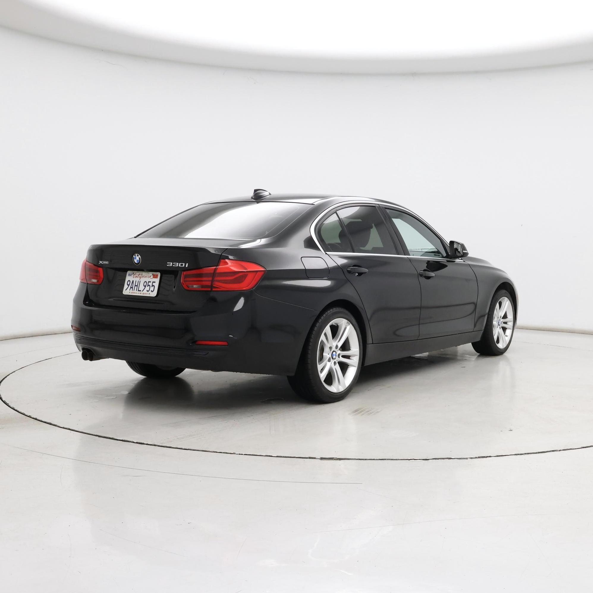 Thumbnail: 2018 BMW 3 Series - 8