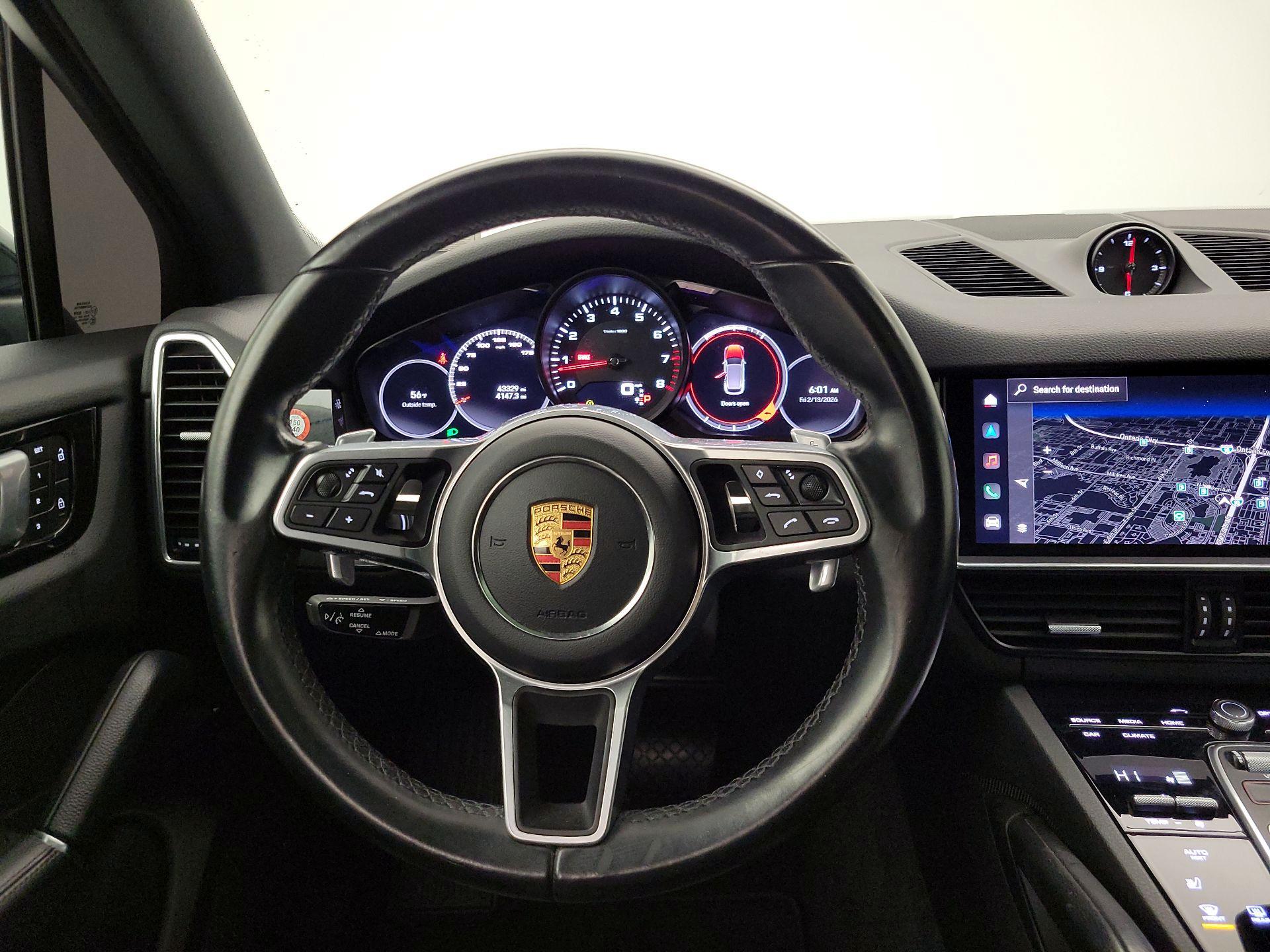 Thumbnail: 2022 Porsche Cayenne - 10