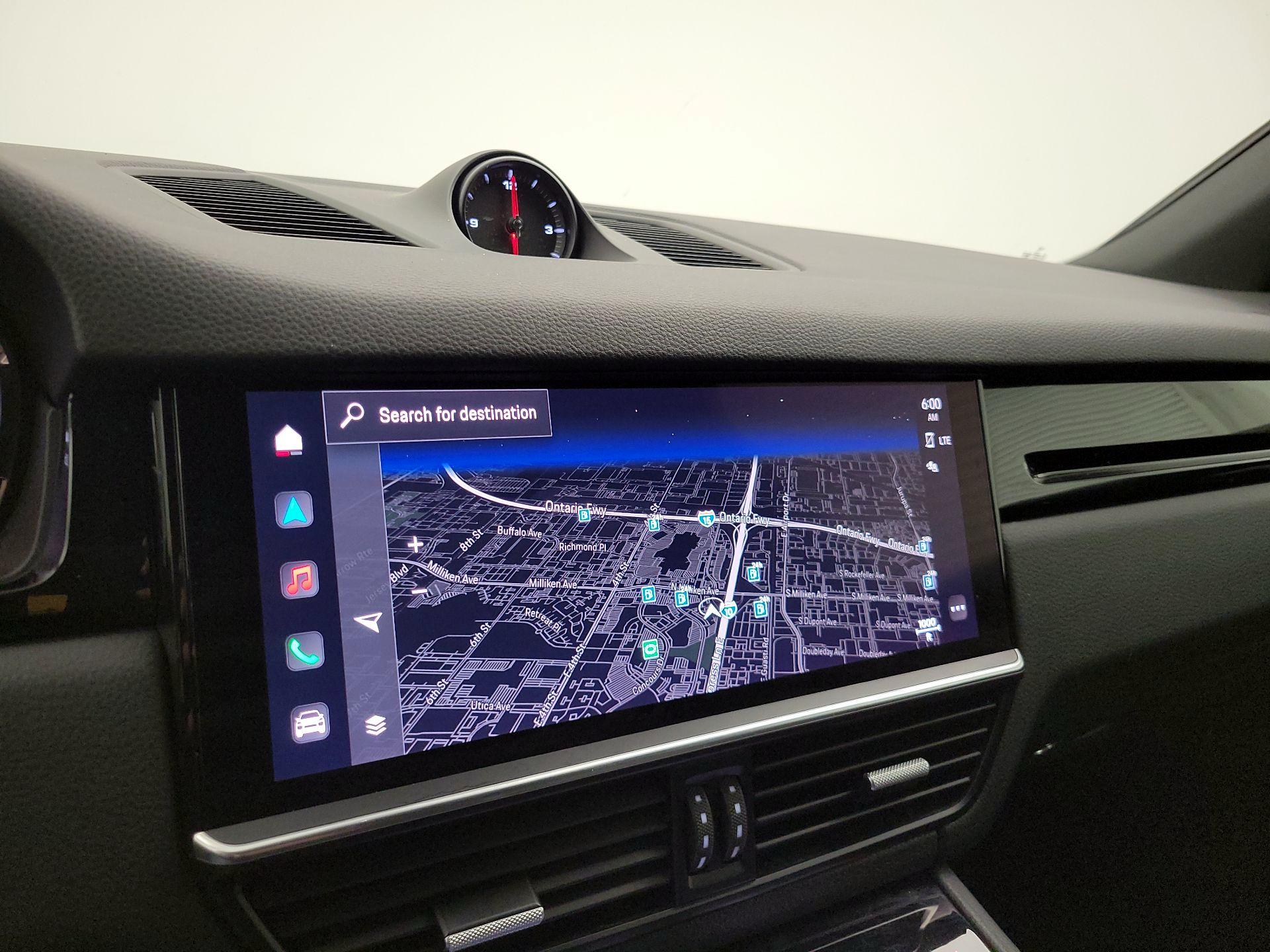 Thumbnail: 2022 Porsche Cayenne - 14