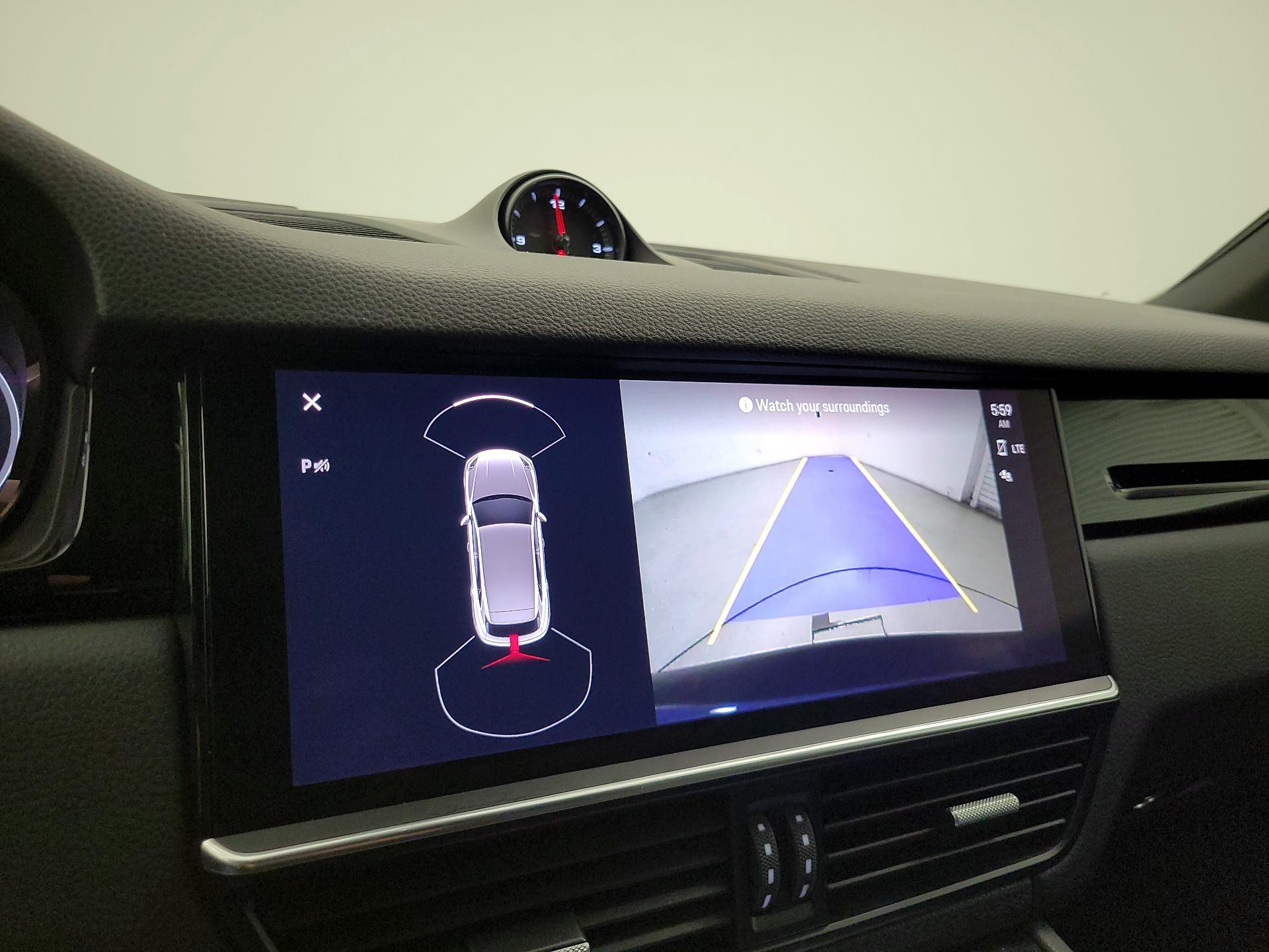 Thumbnail: 2022 Porsche Cayenne - 15