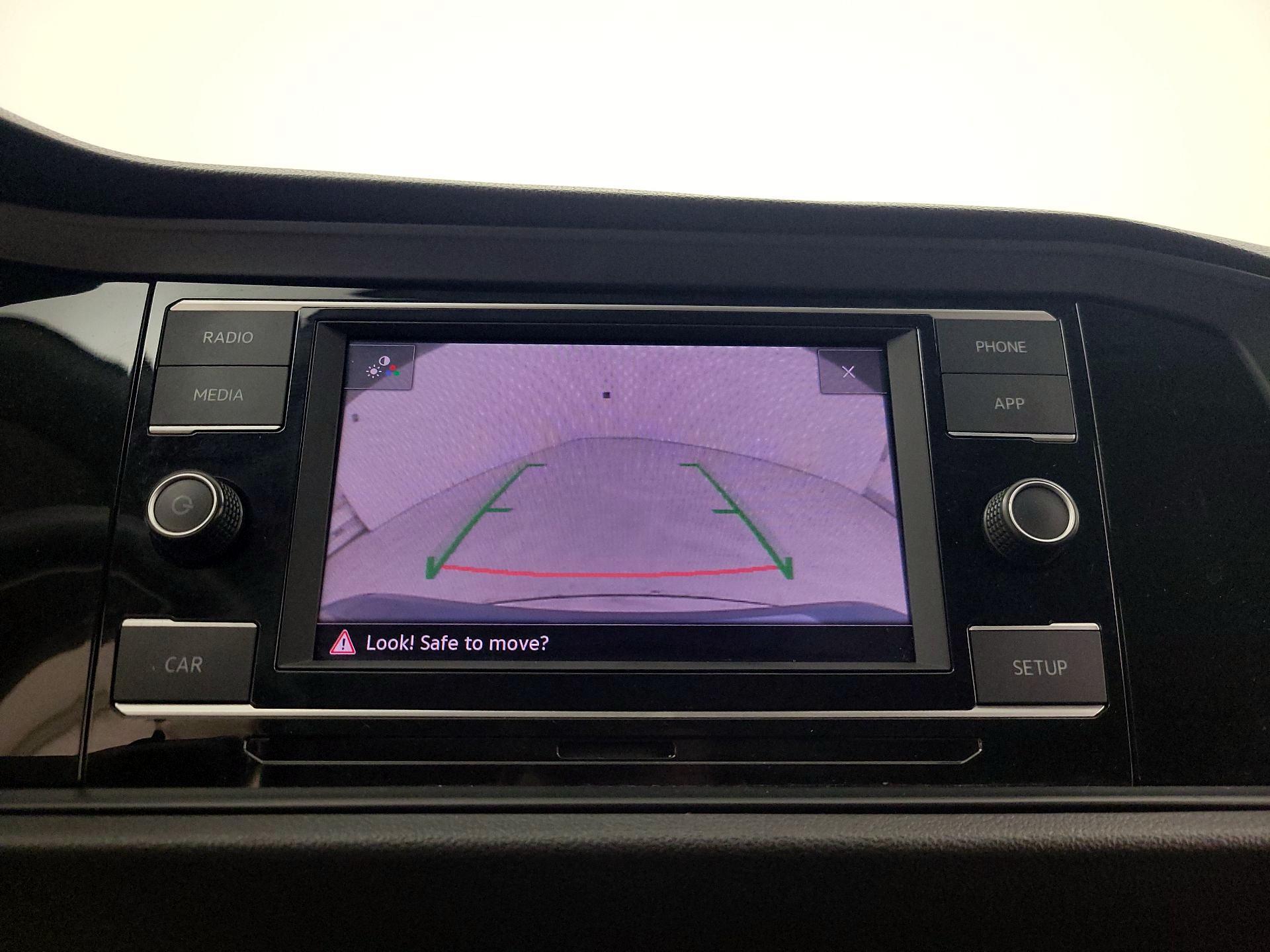 Thumbnail: 2019 Volkswagen Jetta - 14