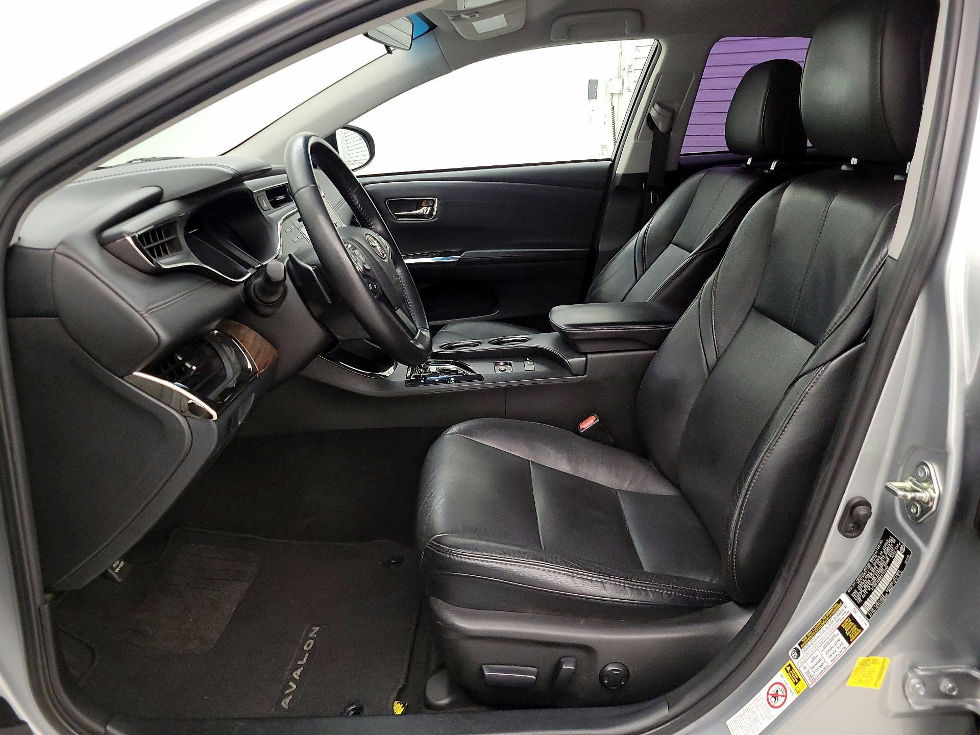 Thumbnail: 2015 Toyota Avalon - 11