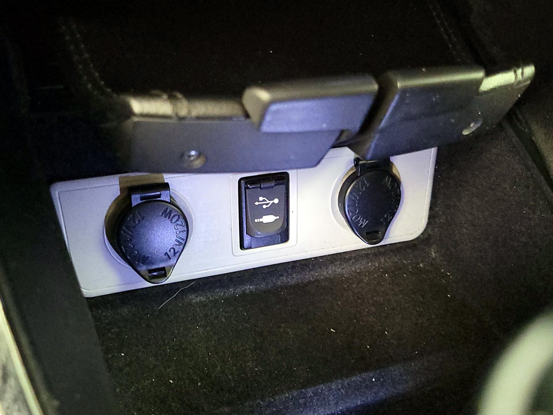 Thumbnail: 2015 Toyota Avalon - 18