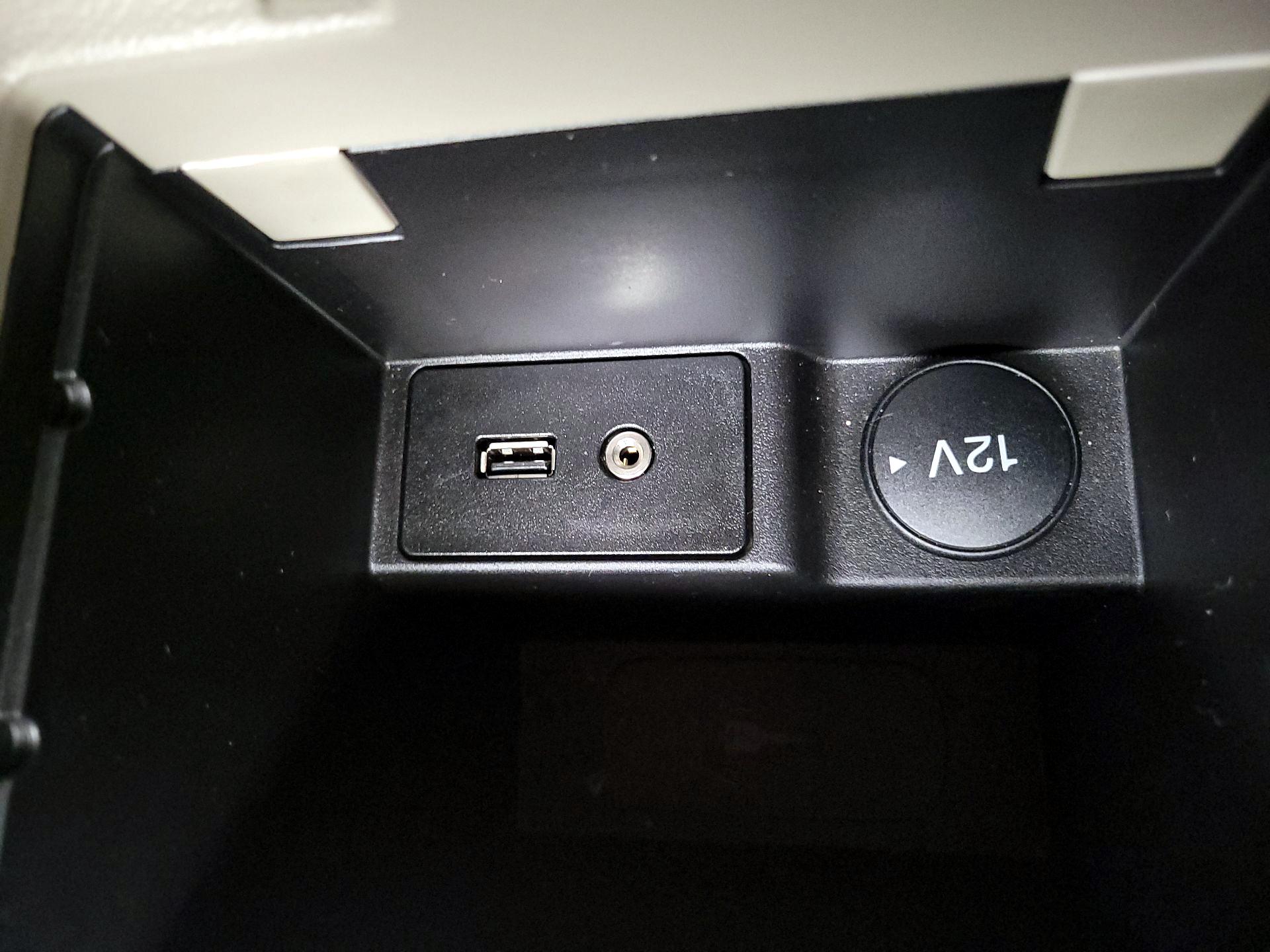 Thumbnail: 2015 Ford Focus - 18