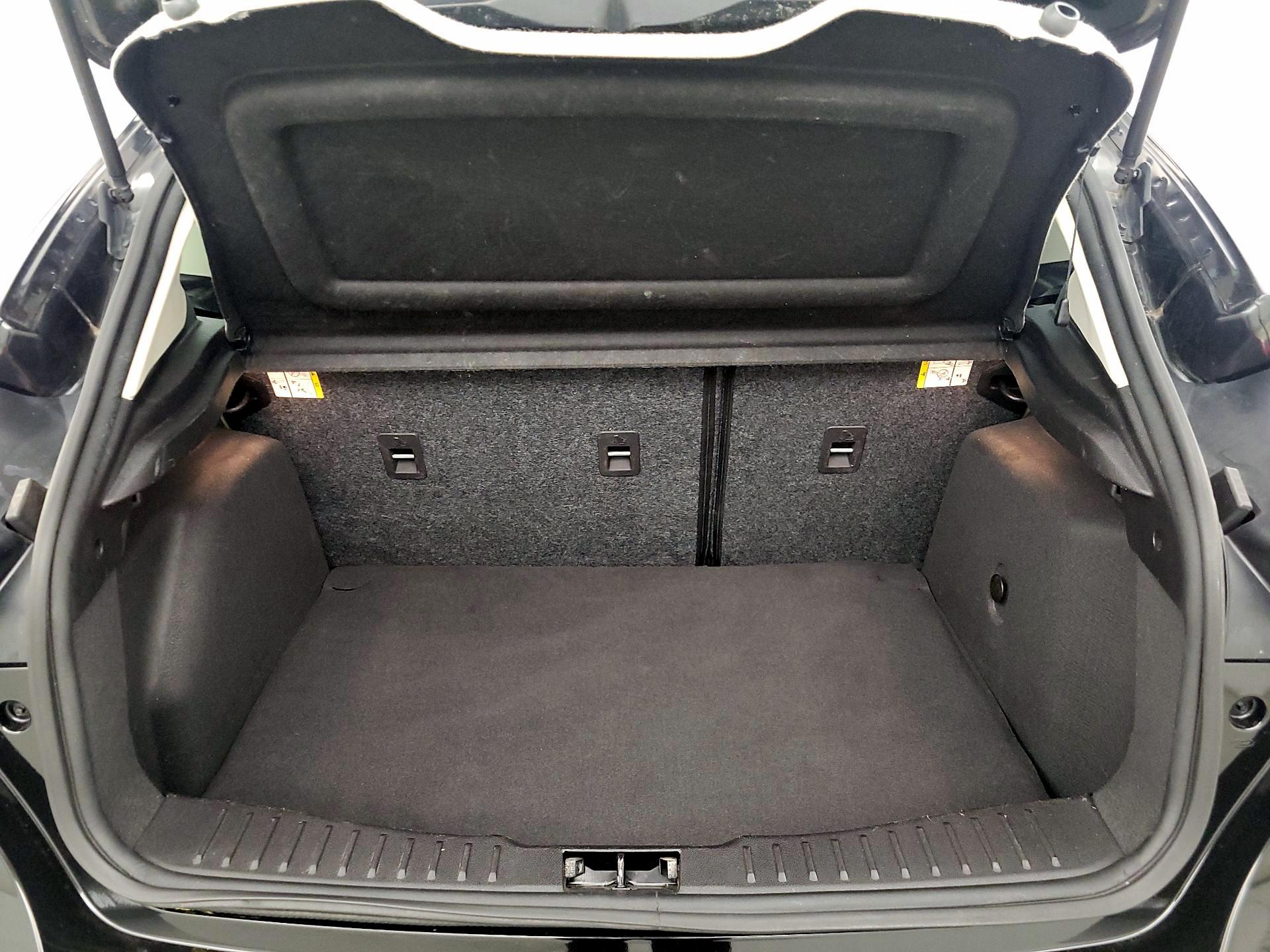 Thumbnail: 2015 Ford Focus - 20