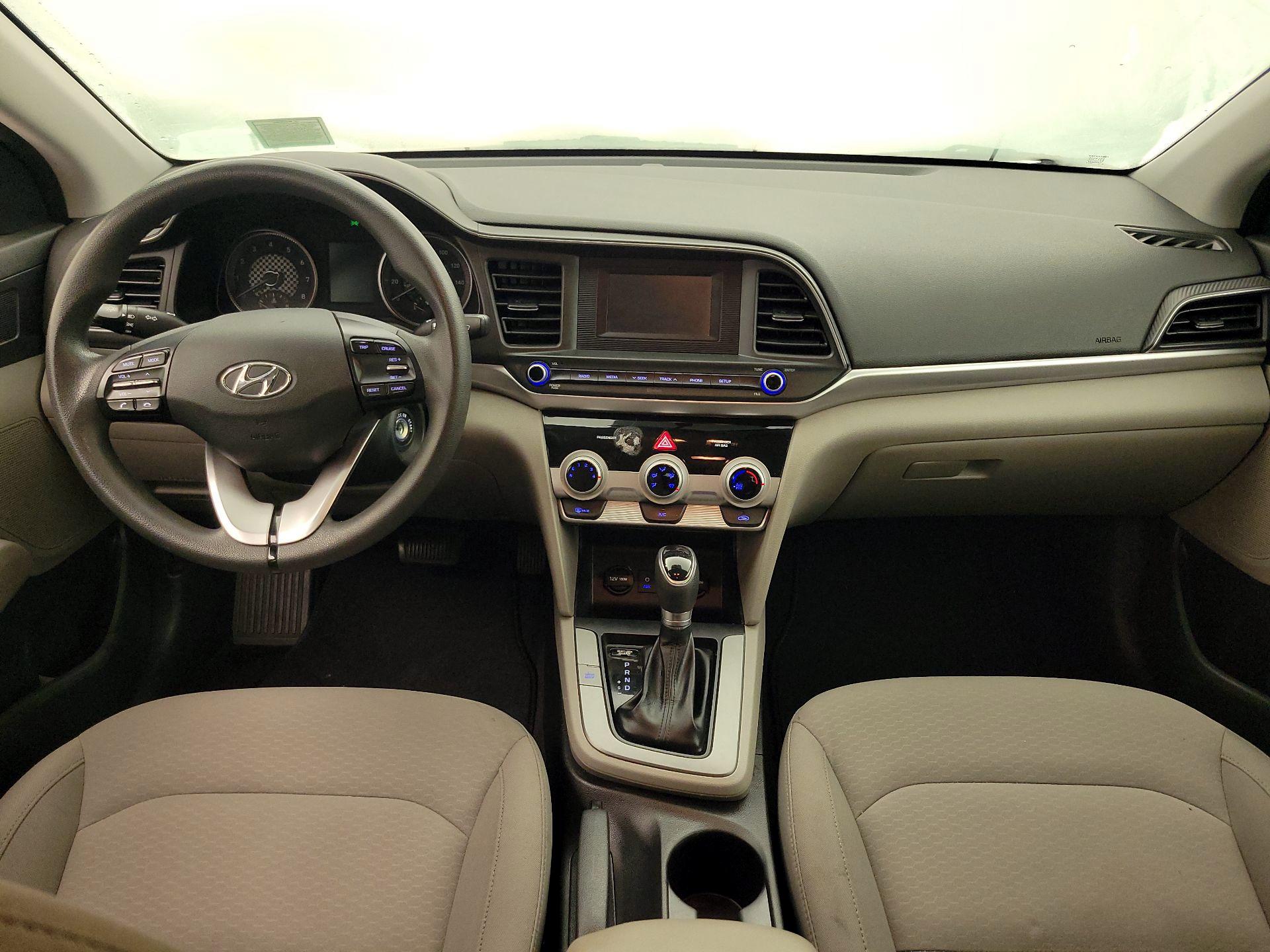 Thumbnail: 2019 Hyundai Elantra - 9