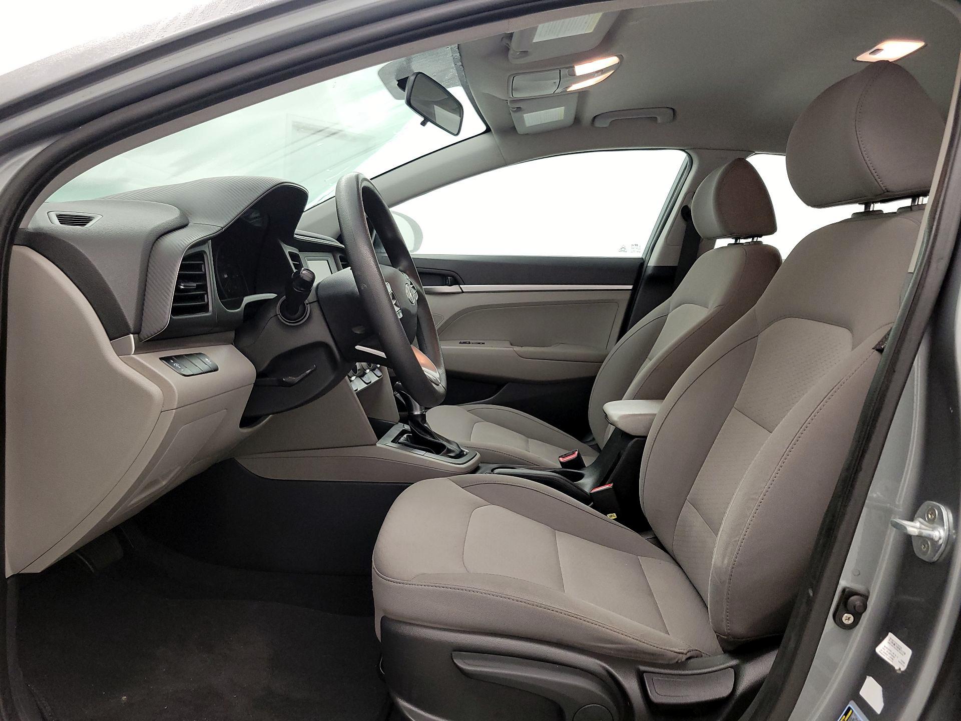 Thumbnail: 2019 Hyundai Elantra - 11