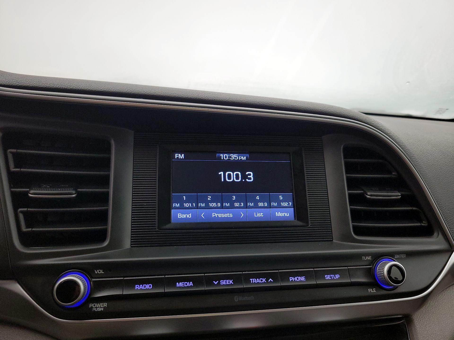 Thumbnail: 2019 Hyundai Elantra - 15