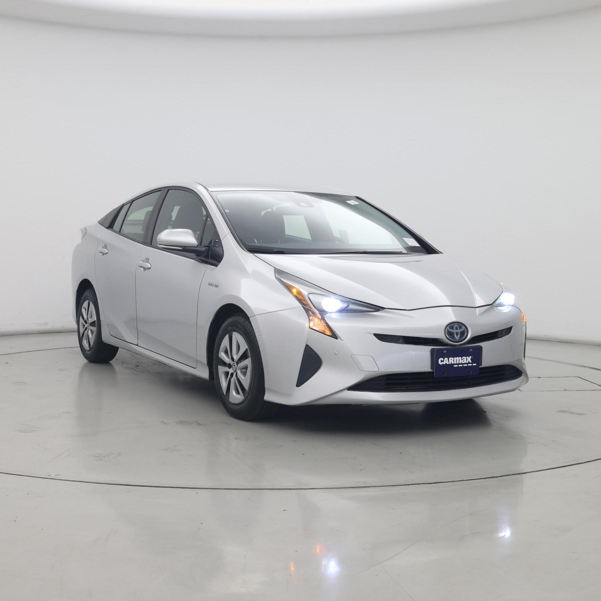 Thumbnail: 2018 Toyota Prius - 1