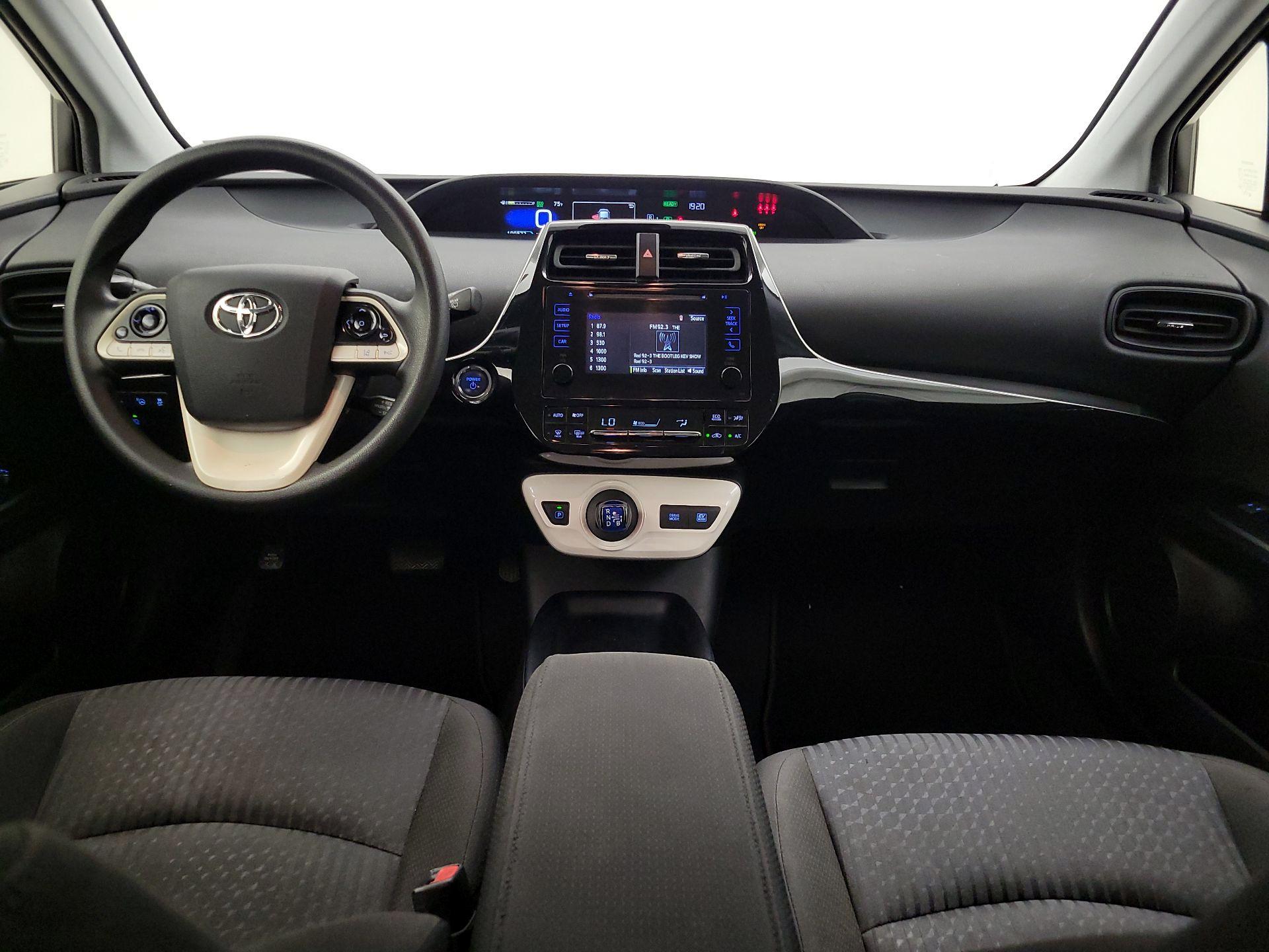 Thumbnail: 2018 Toyota Prius - 9