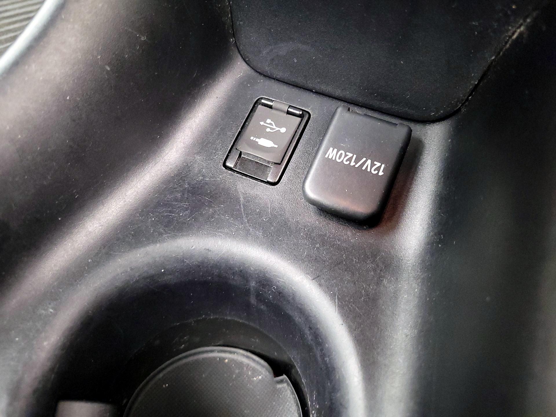 Thumbnail: 2018 Toyota Prius - 18