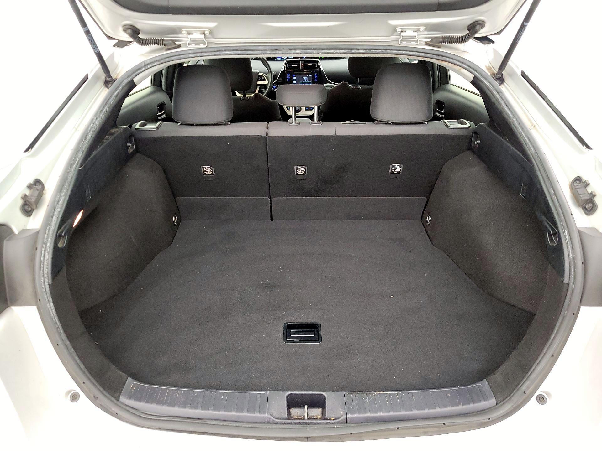 Thumbnail: 2018 Toyota Prius - 20