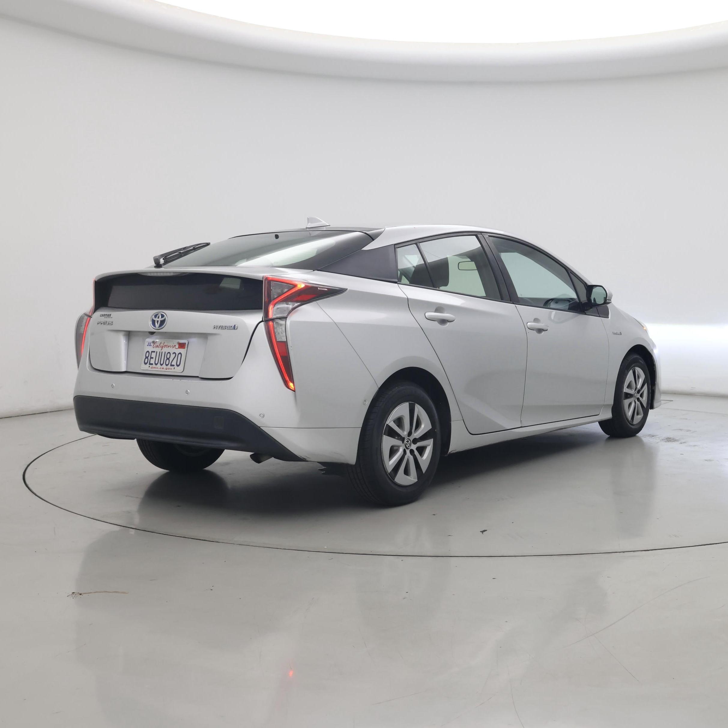 Thumbnail: 2018 Toyota Prius - 8