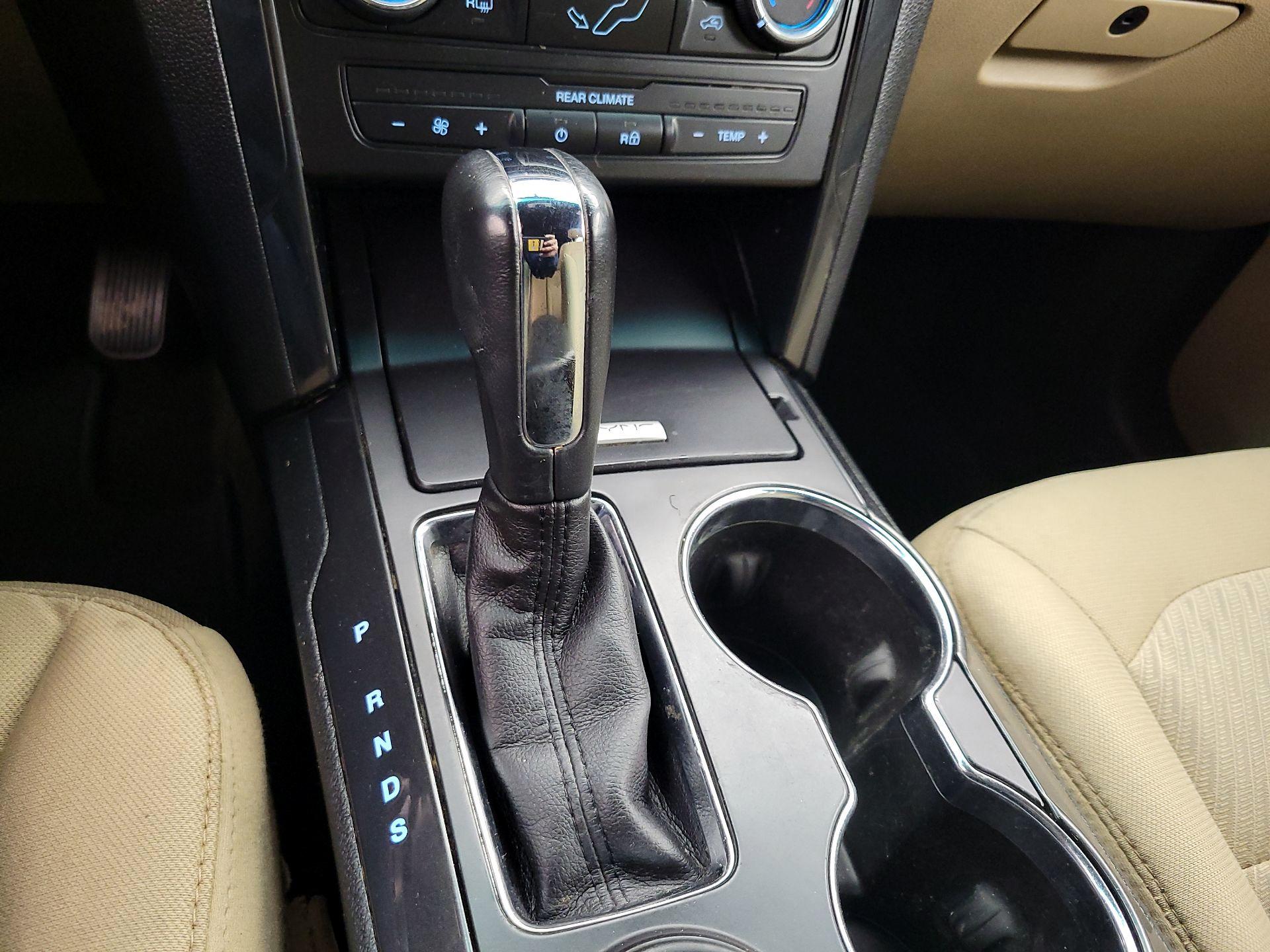 Thumbnail: 2016 Ford Explorer - 17