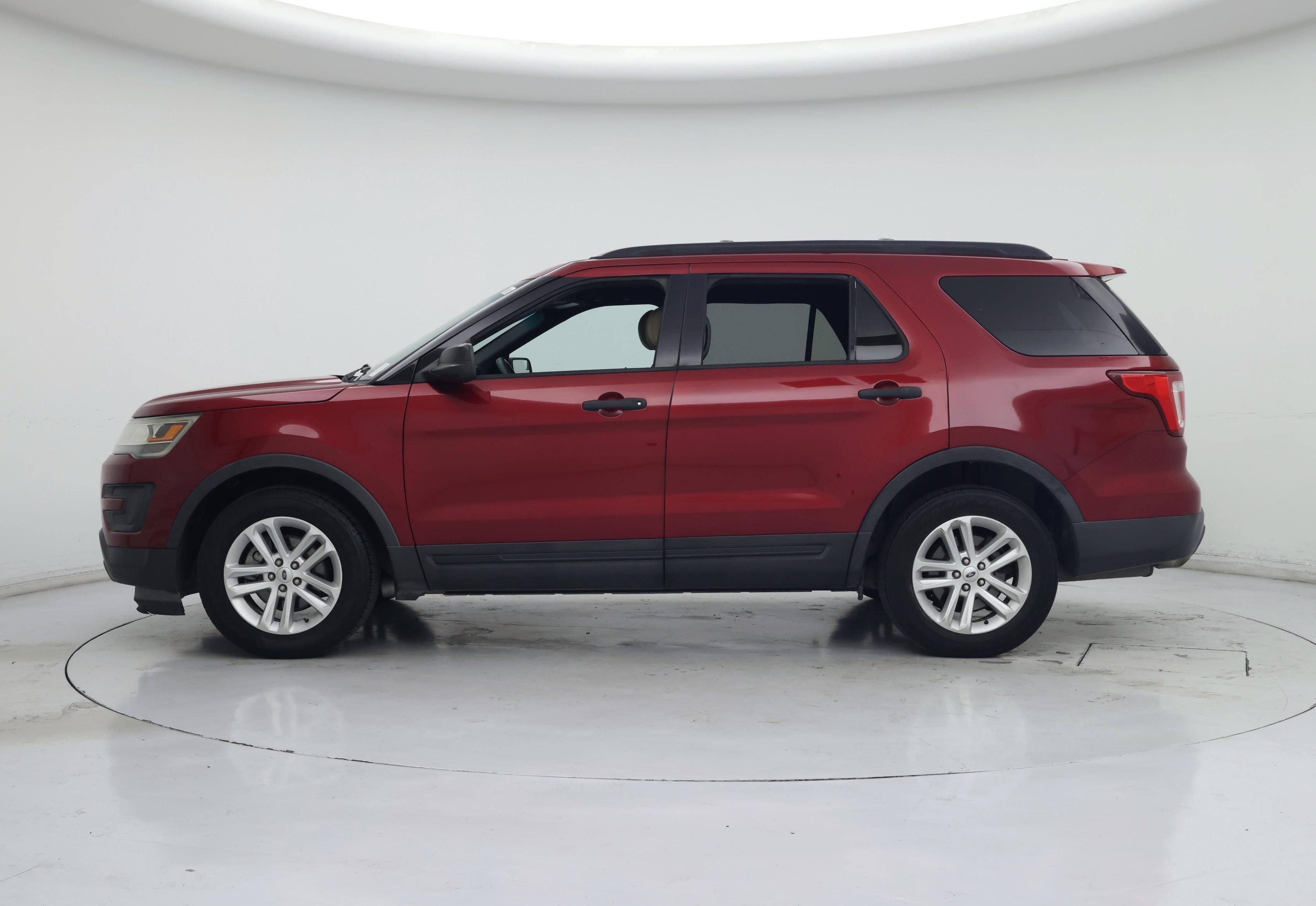 Thumbnail: 2016 Ford Explorer - 3