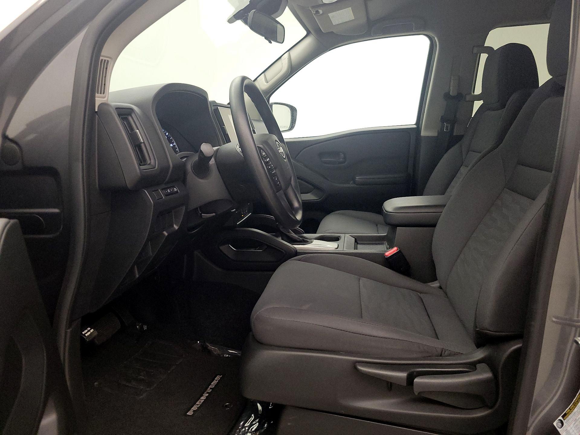 Thumbnail: 2025 Nissan Frontier - 11