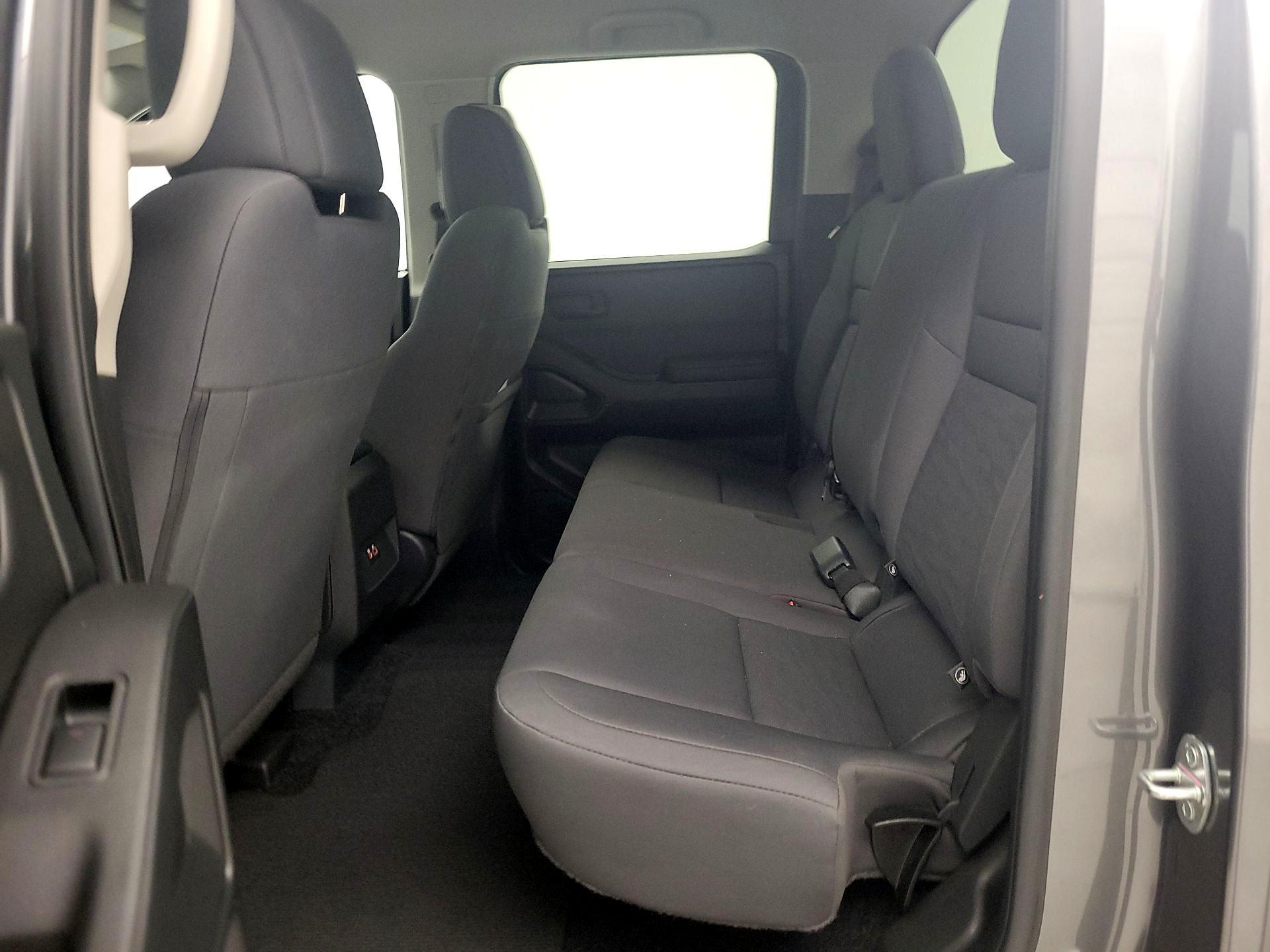 Thumbnail: 2025 Nissan Frontier - 19