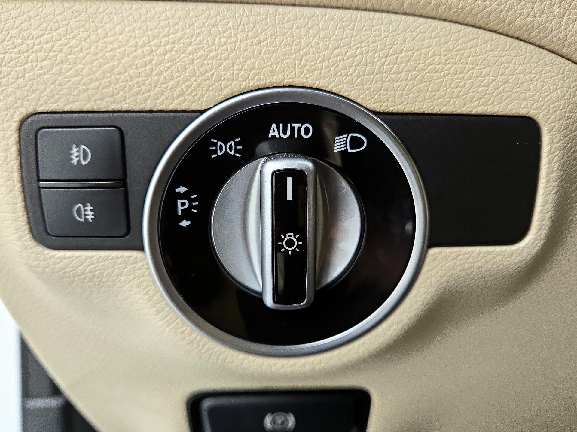 Thumbnail: 2019 Mercedes-Benz GLA - 13