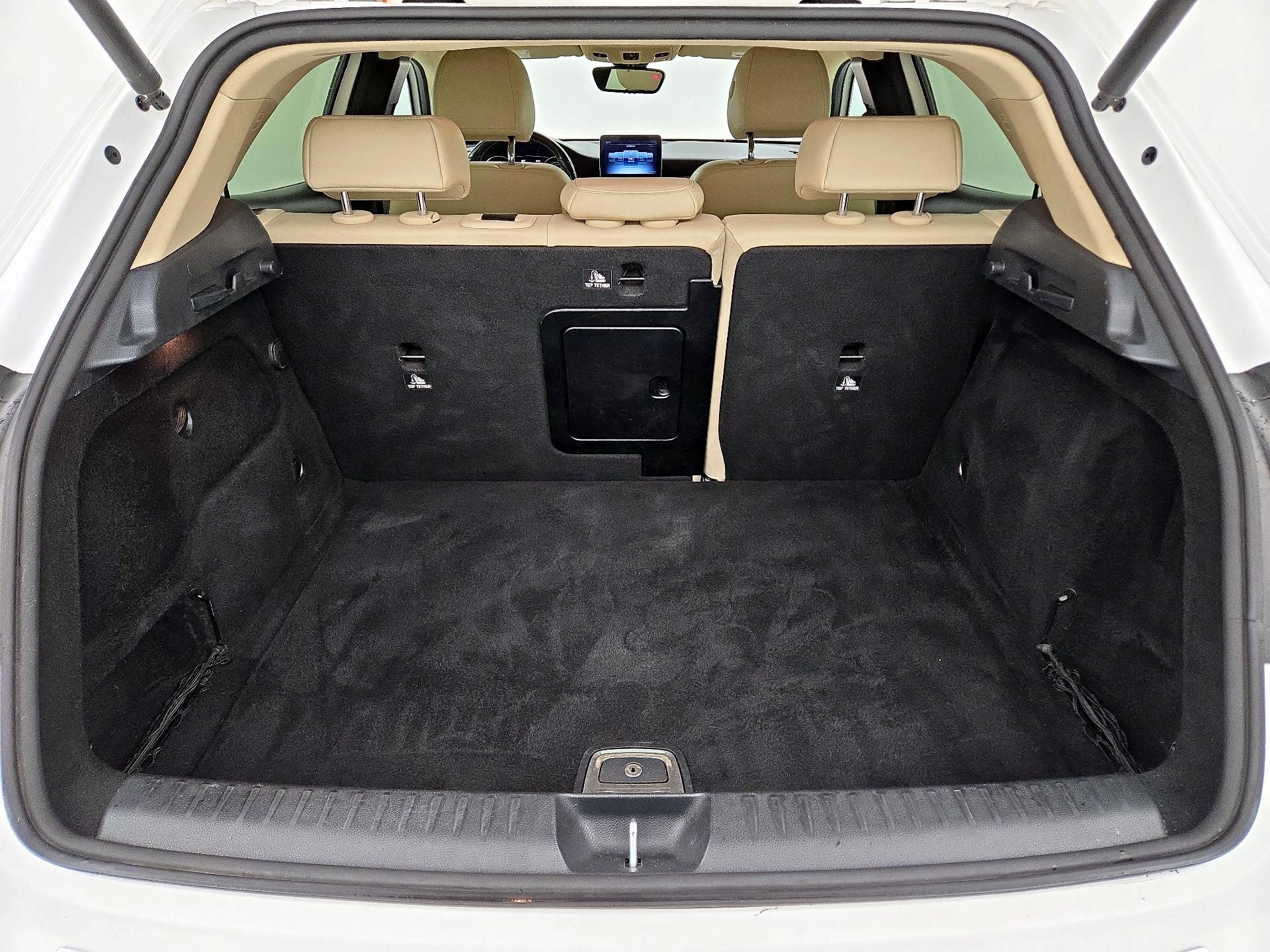 Thumbnail: 2019 Mercedes-Benz GLA - 19