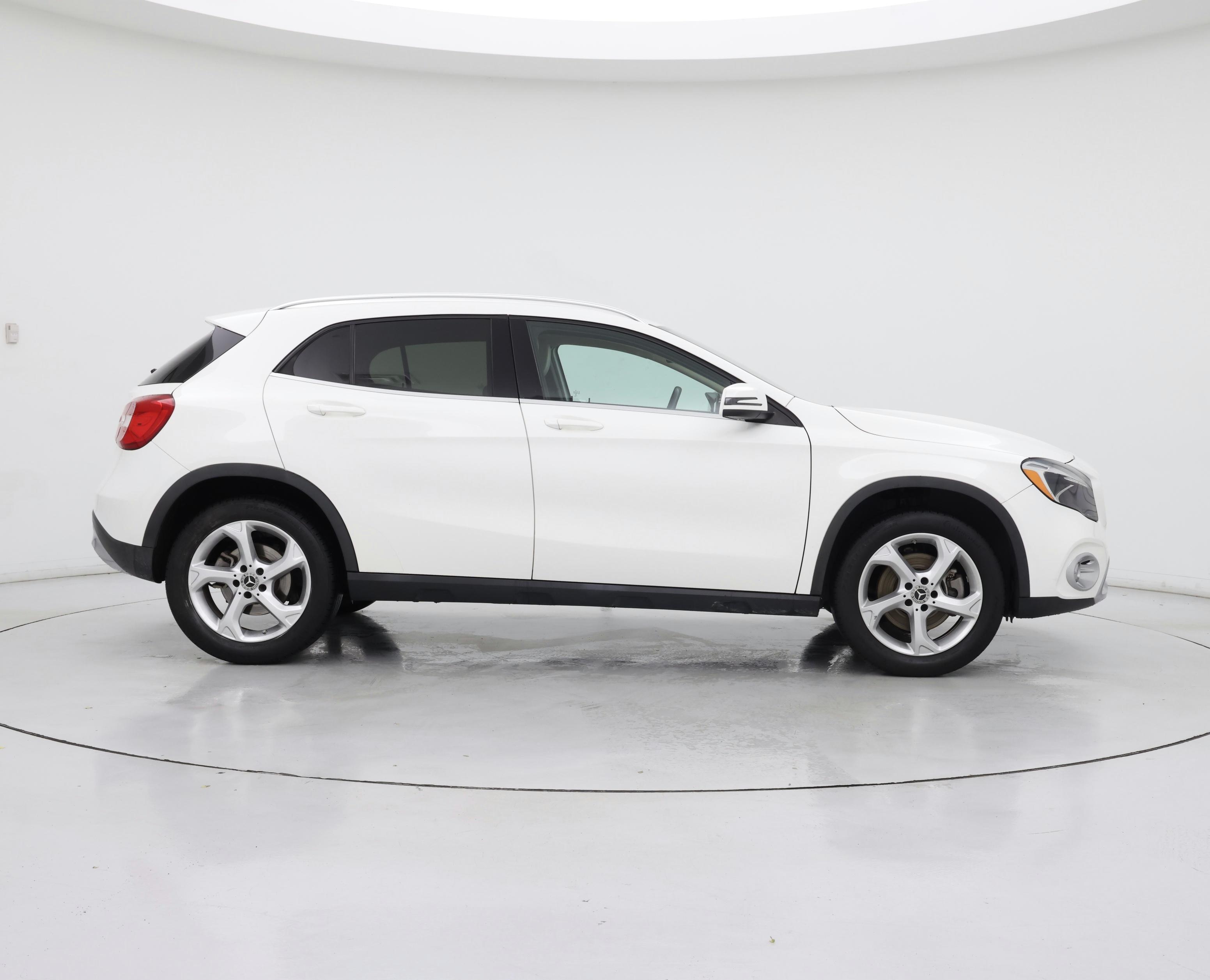 Thumbnail: 2019 Mercedes-Benz GLA - 7