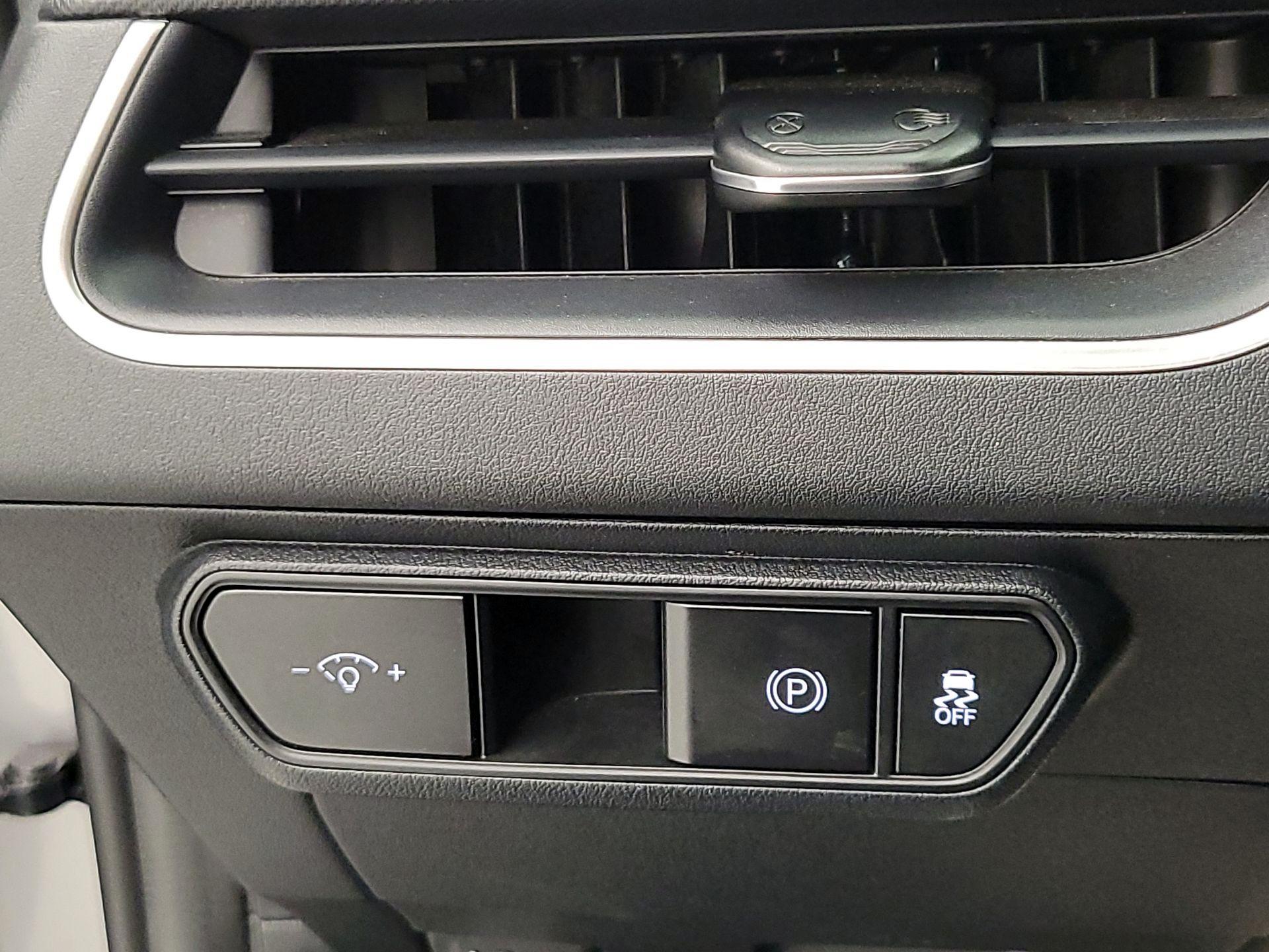 Thumbnail: 2025 Kia K4 - 13