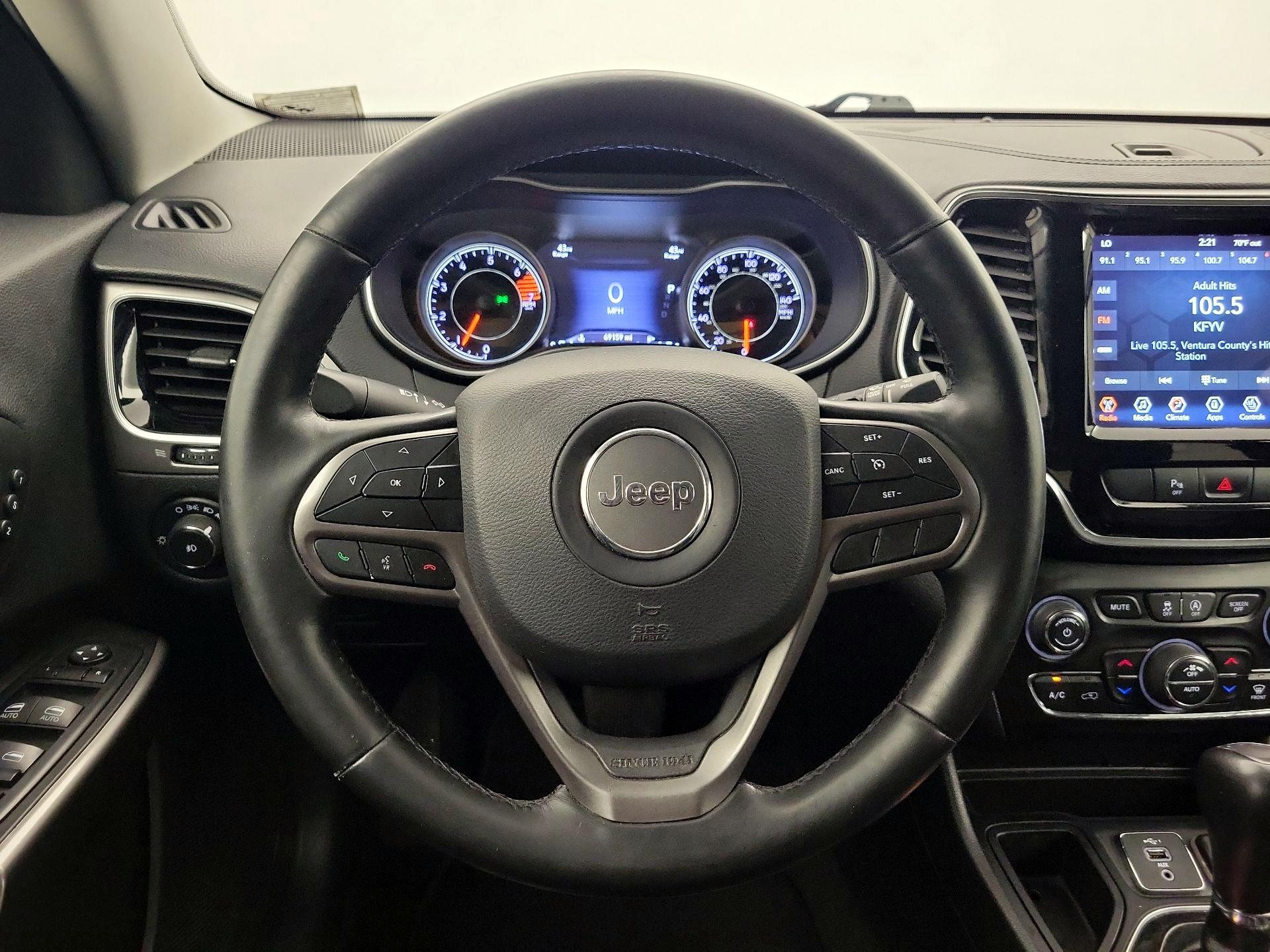 Thumbnail: 2020 Jeep Cherokee - 10