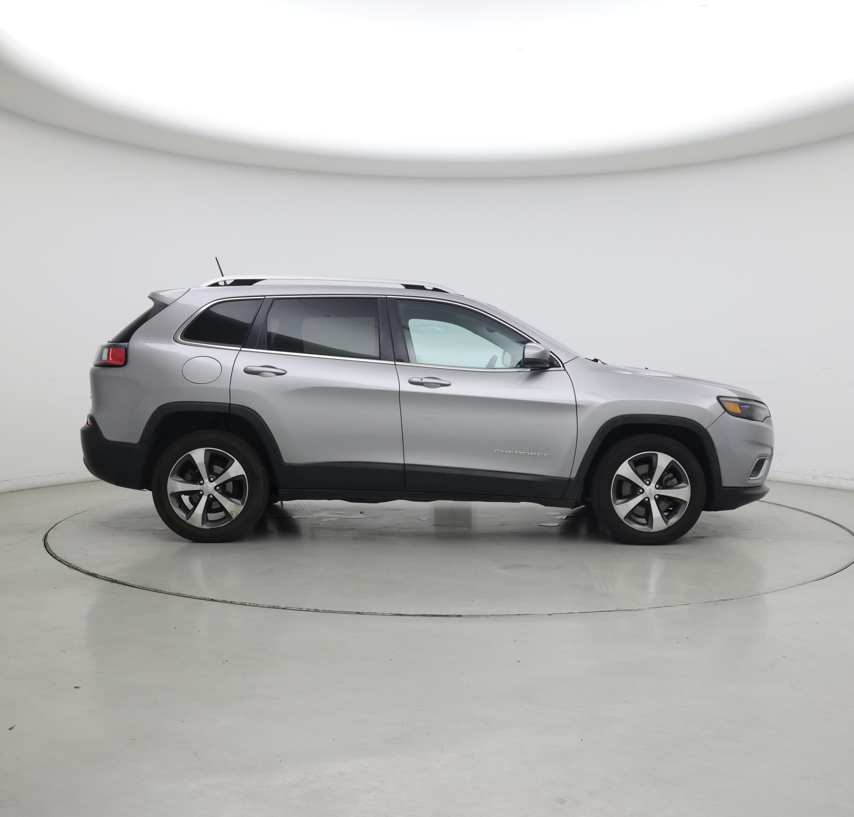 Thumbnail: 2020 Jeep Cherokee - 7