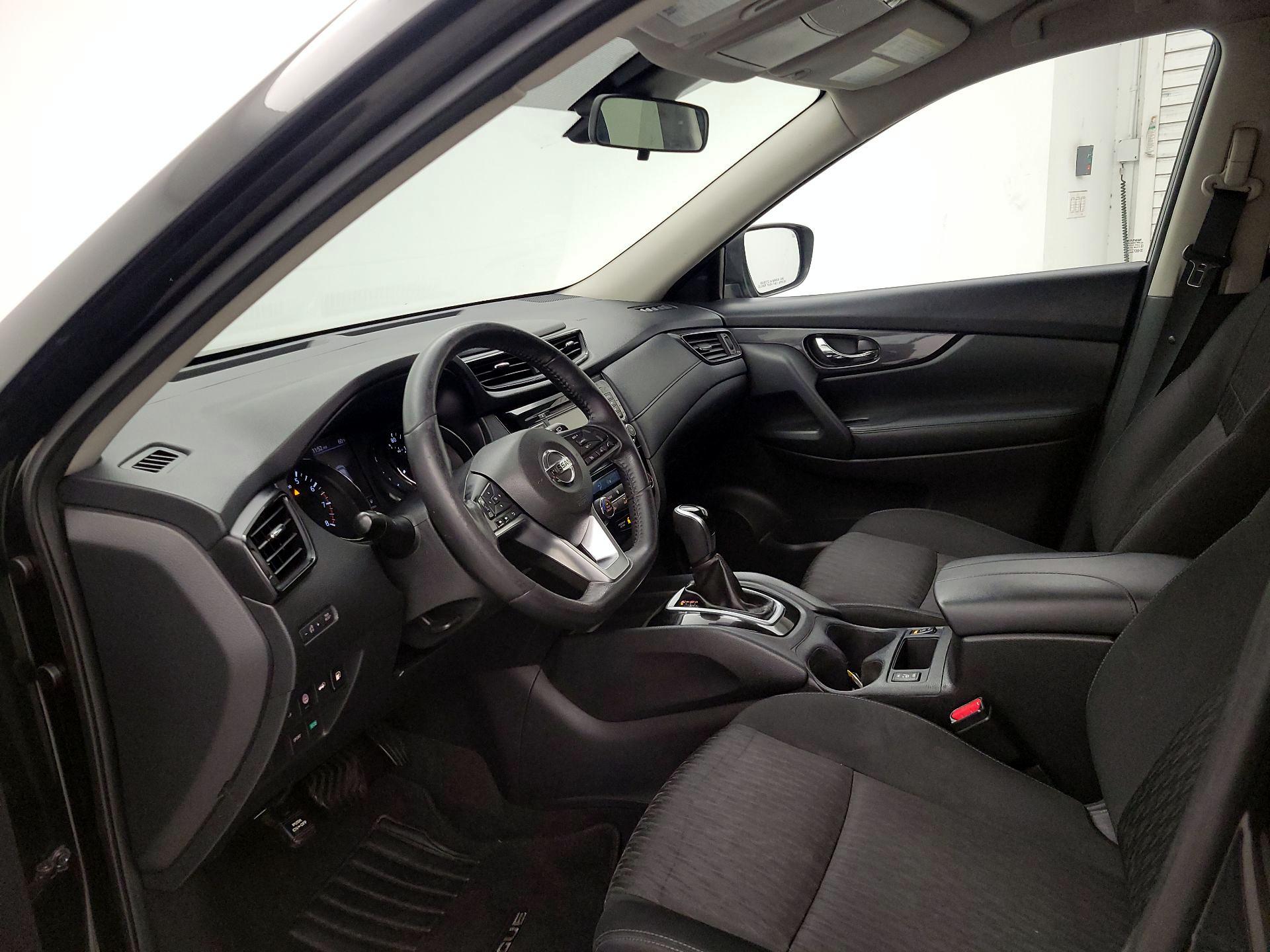 Thumbnail: 2019 Nissan Rogue - 11