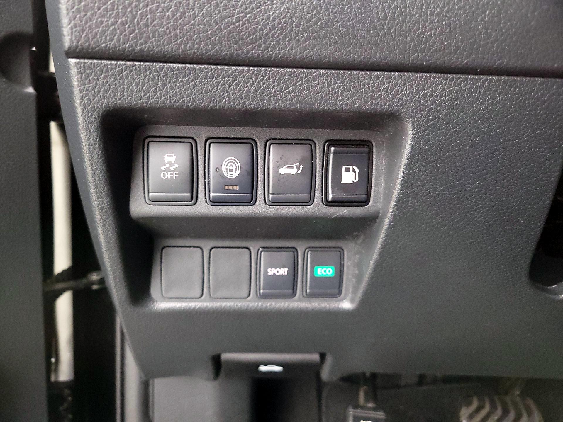 Thumbnail: 2019 Nissan Rogue - 13