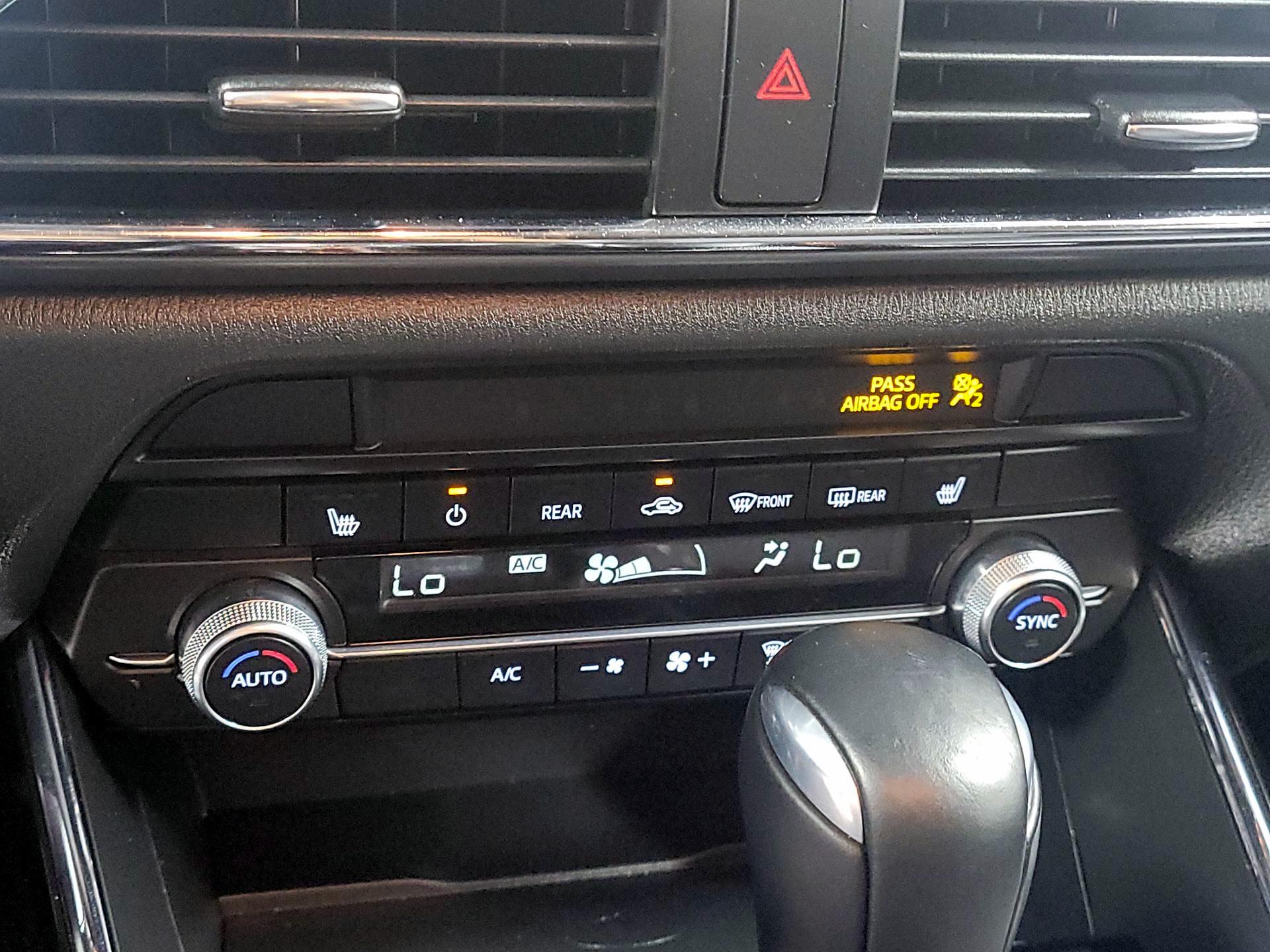 Thumbnail: 2022 Mazda CX-9 - 16