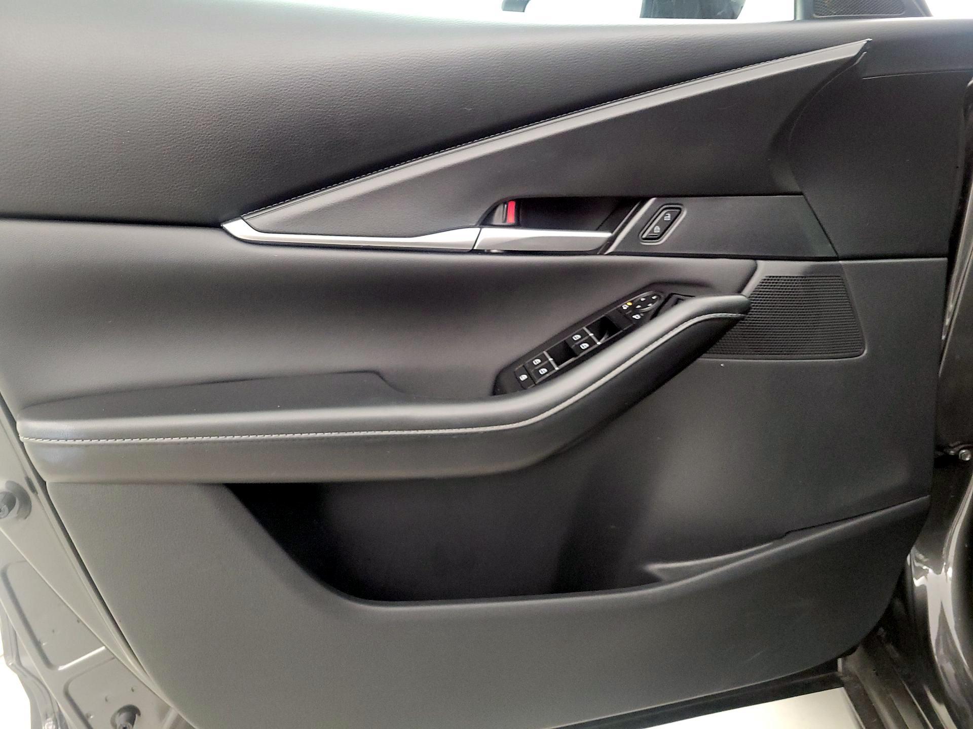 Thumbnail: 2025 Mazda CX-30 - 12