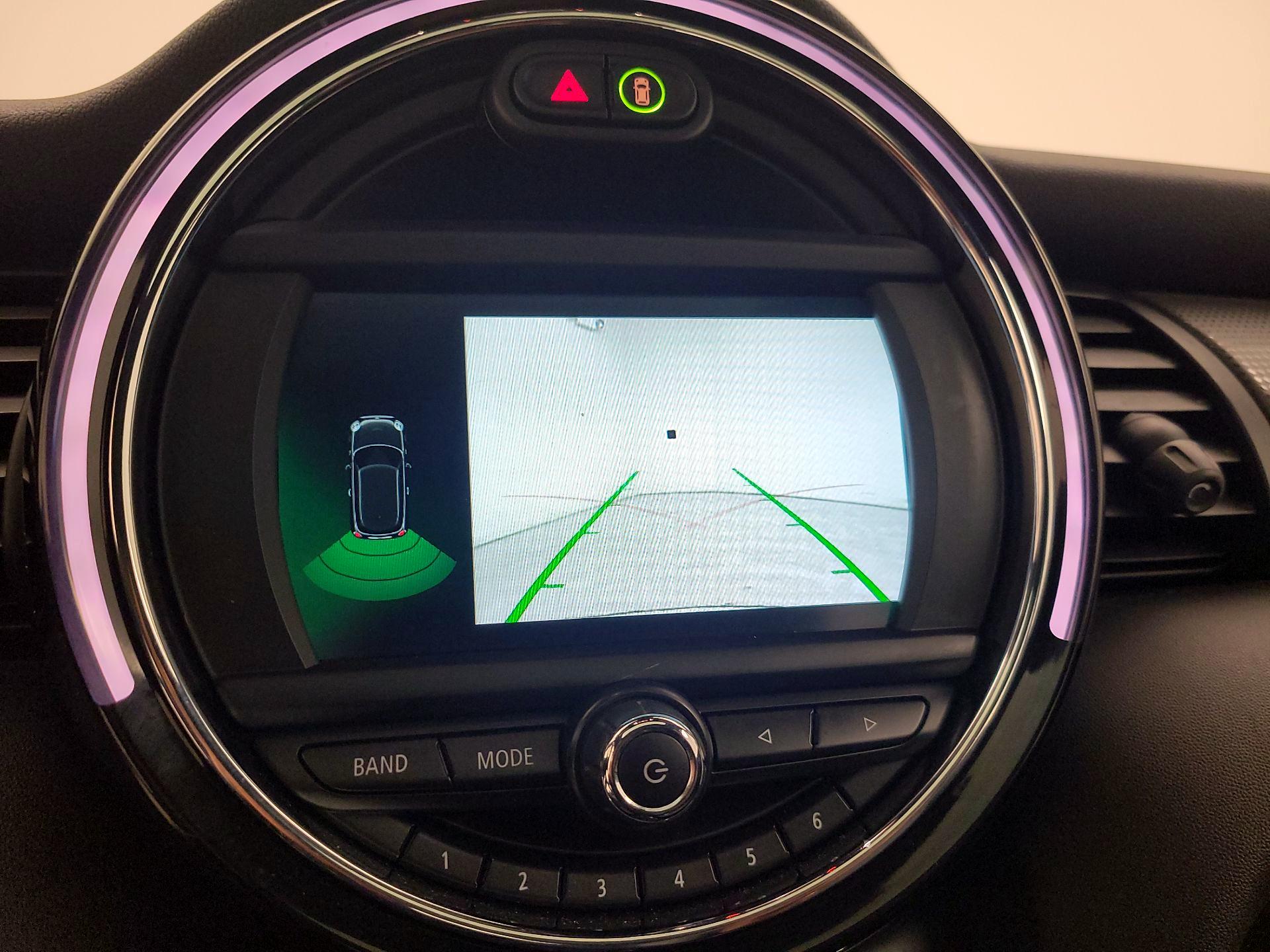 Thumbnail: 2021 MINI Cooper Hardtop - 14