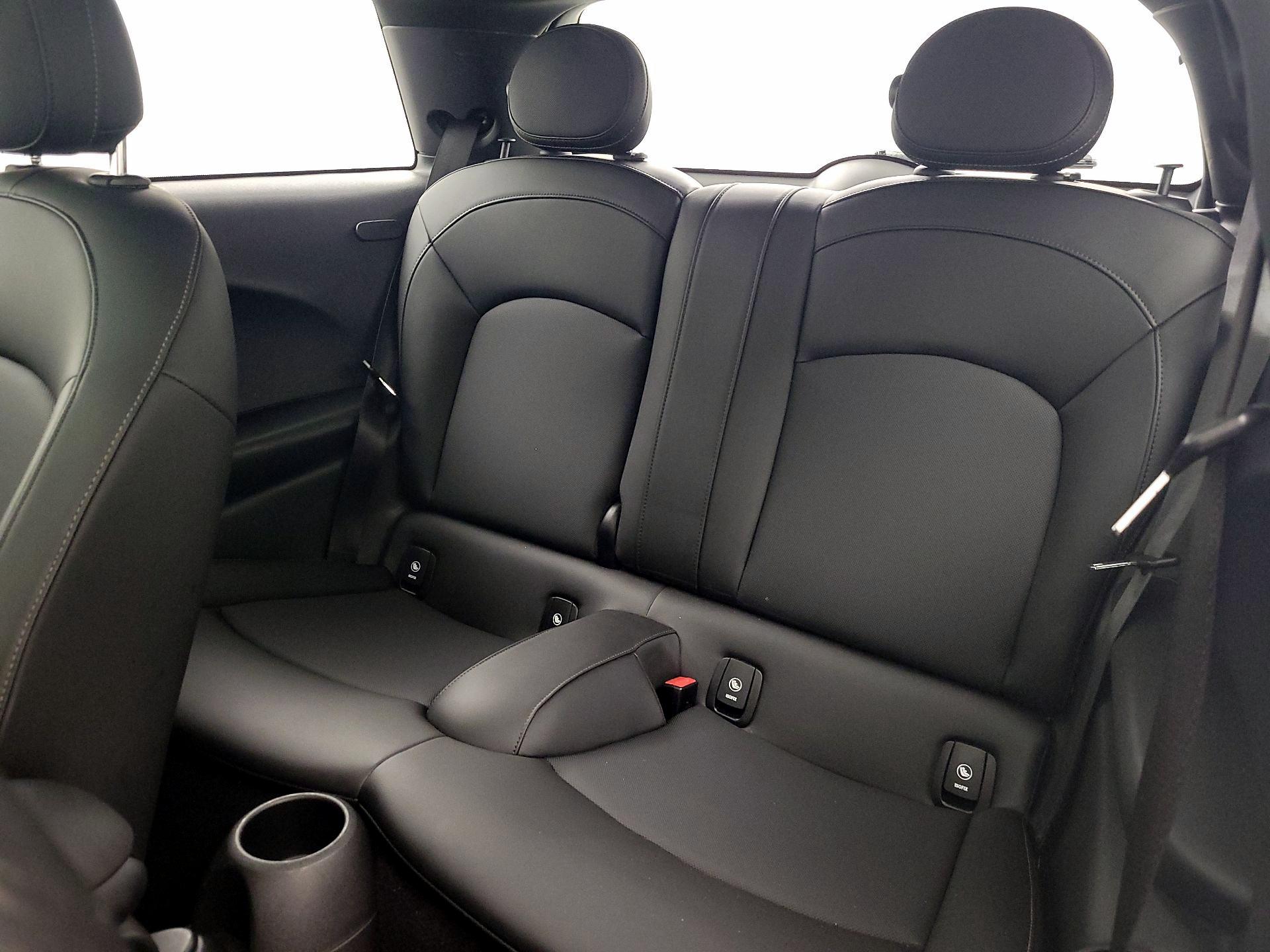 Thumbnail: 2021 MINI Cooper Hardtop - 20