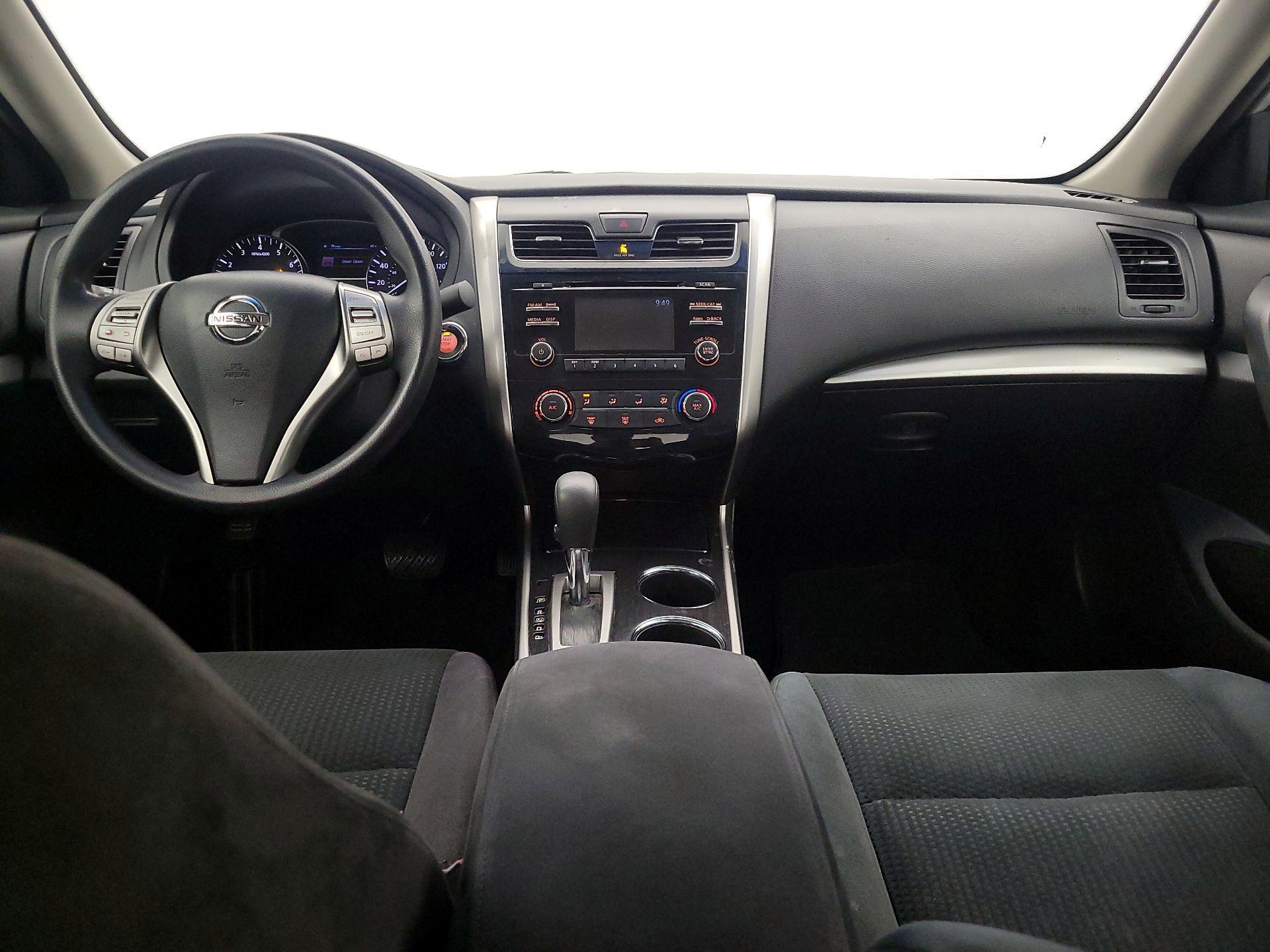 Thumbnail: 2014 Nissan Altima - 9