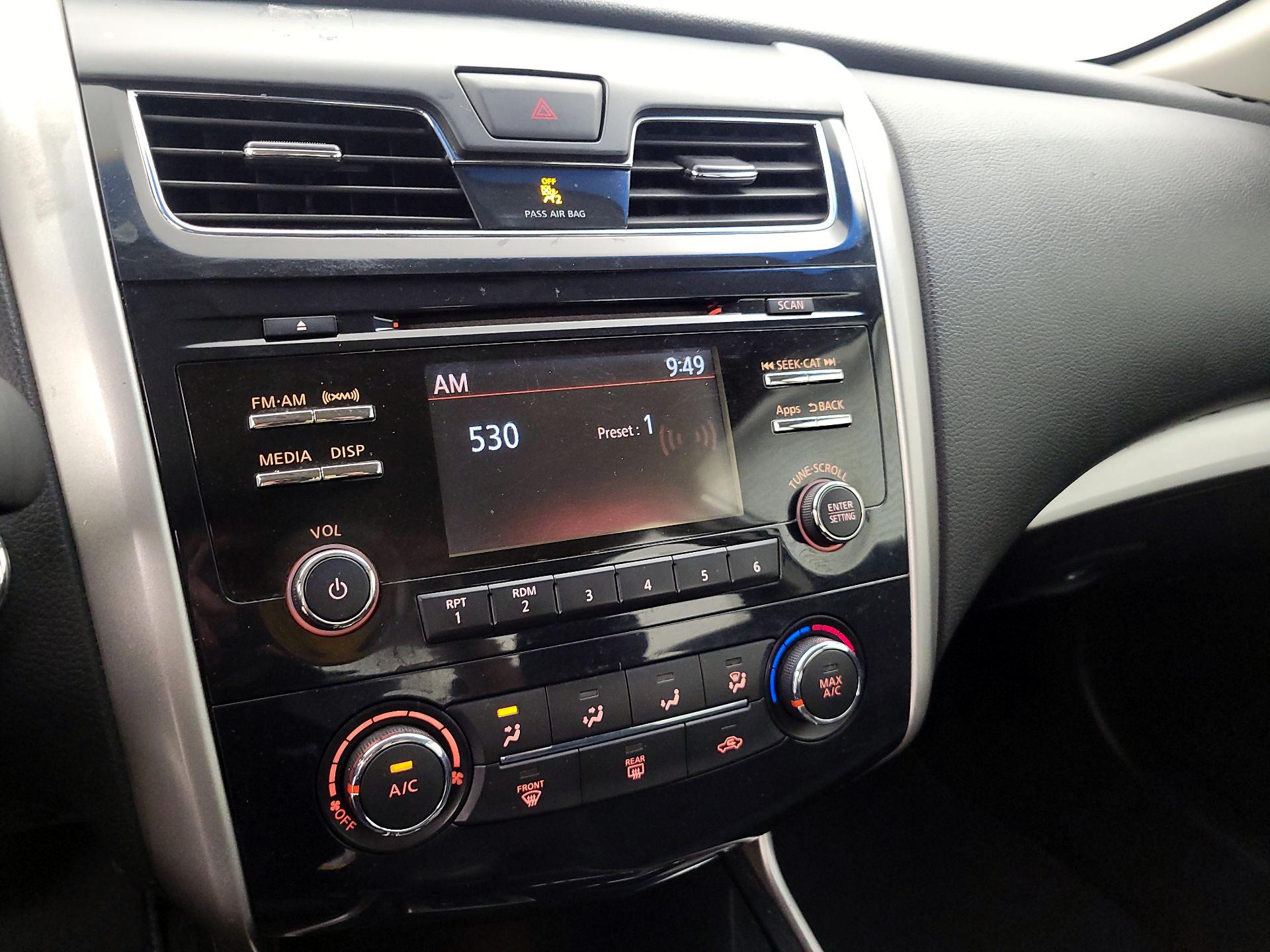 Thumbnail: 2014 Nissan Altima - 15