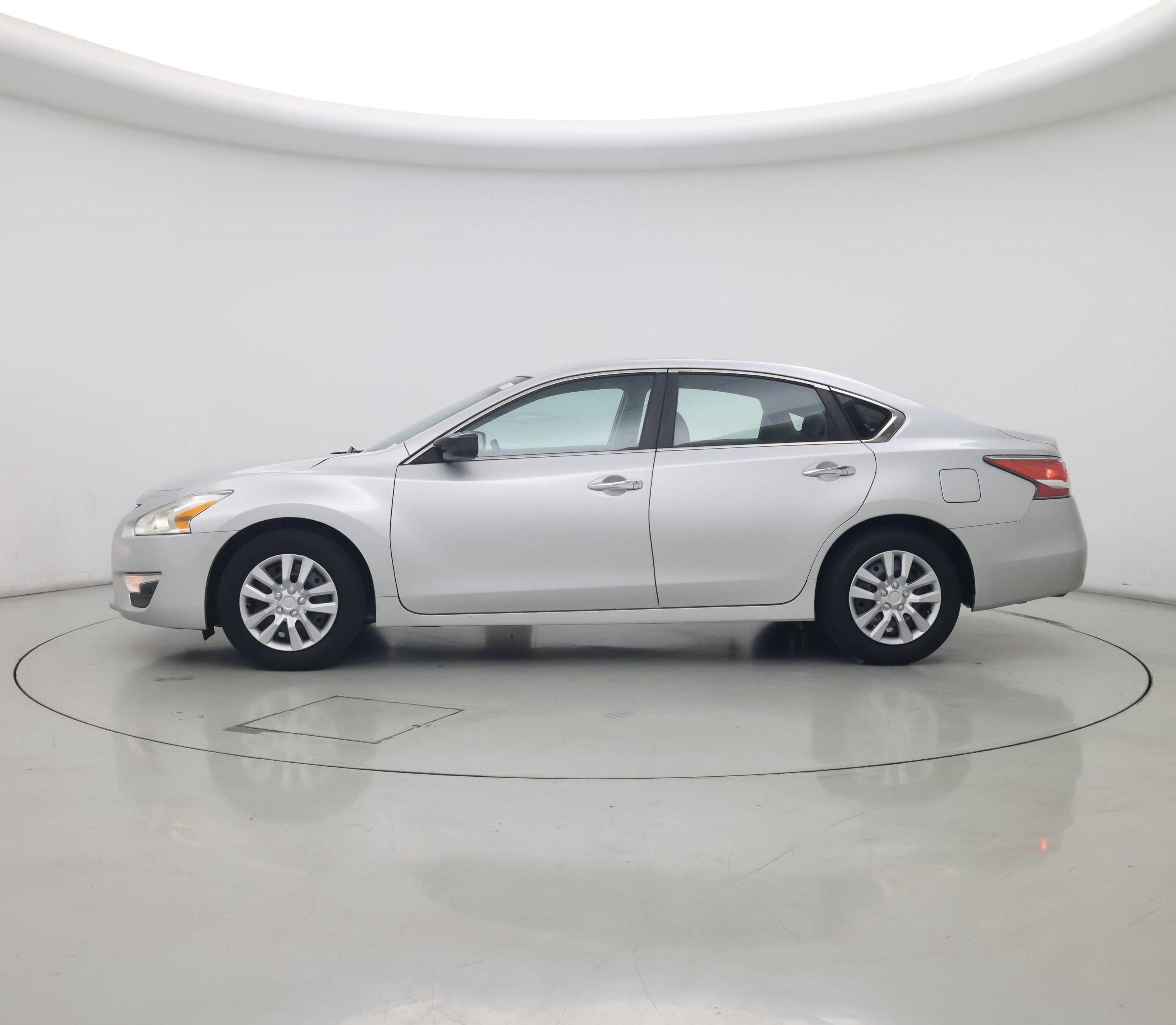 Thumbnail: 2014 Nissan Altima - 3