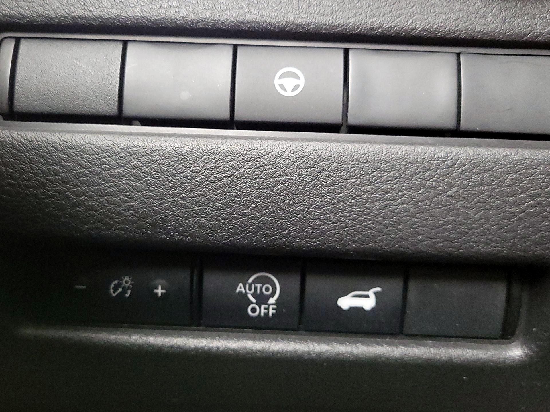 Thumbnail: 2023 Nissan Rogue - 13