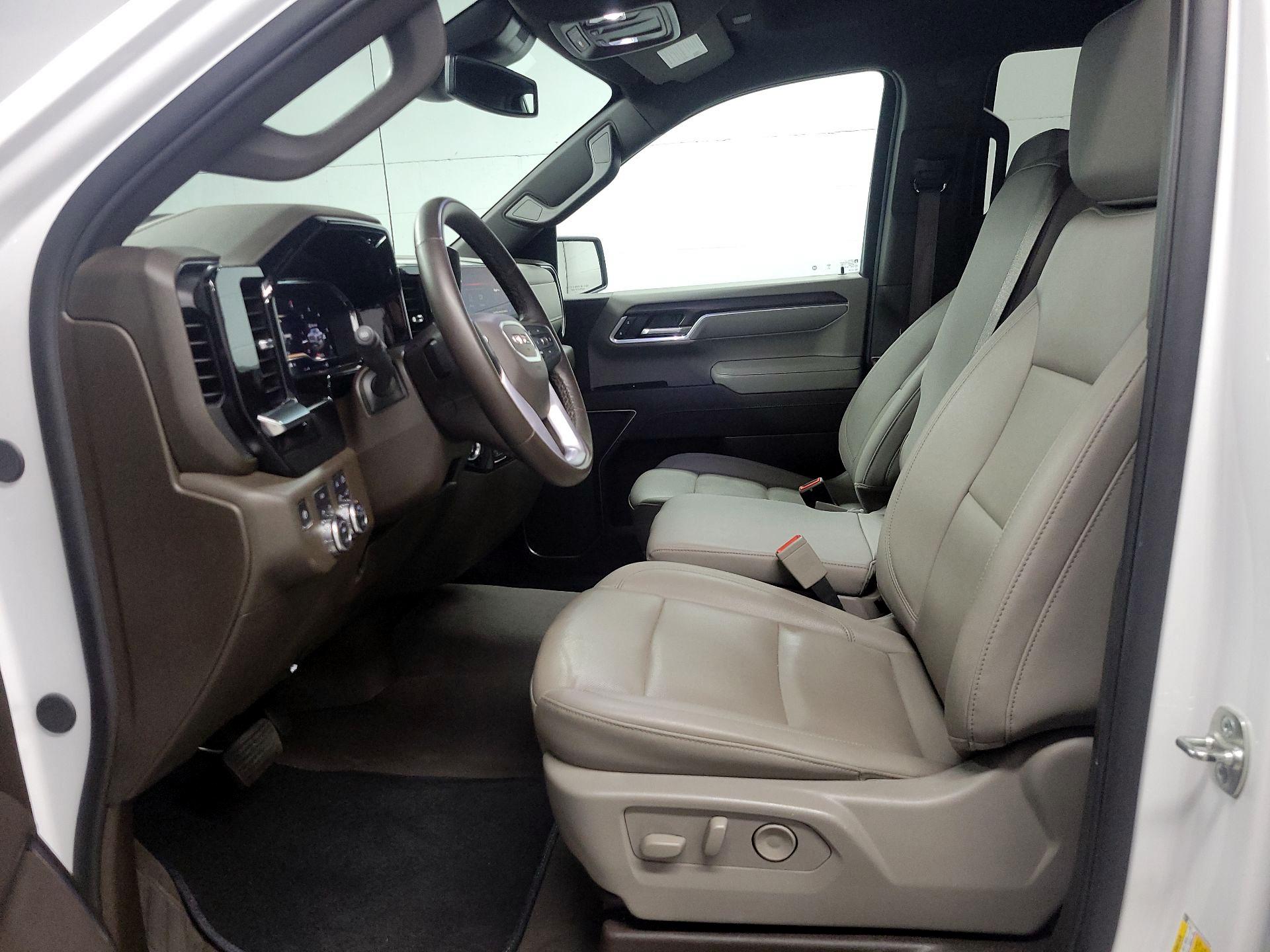 Thumbnail: 2025 GMC Sierra 1500 - 11