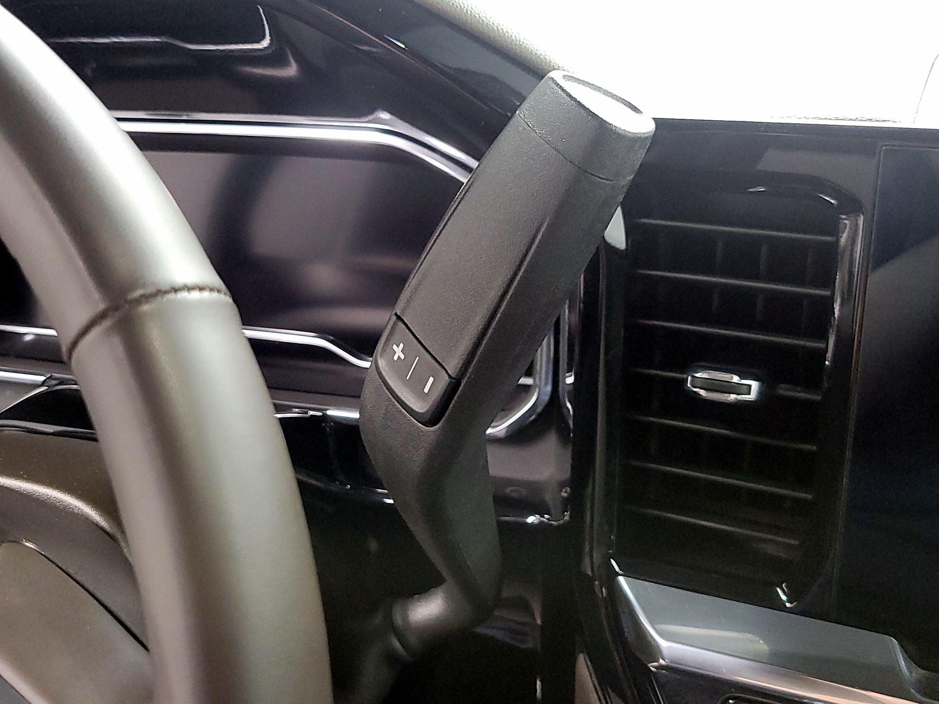 Thumbnail: 2025 GMC Sierra 1500 - 17