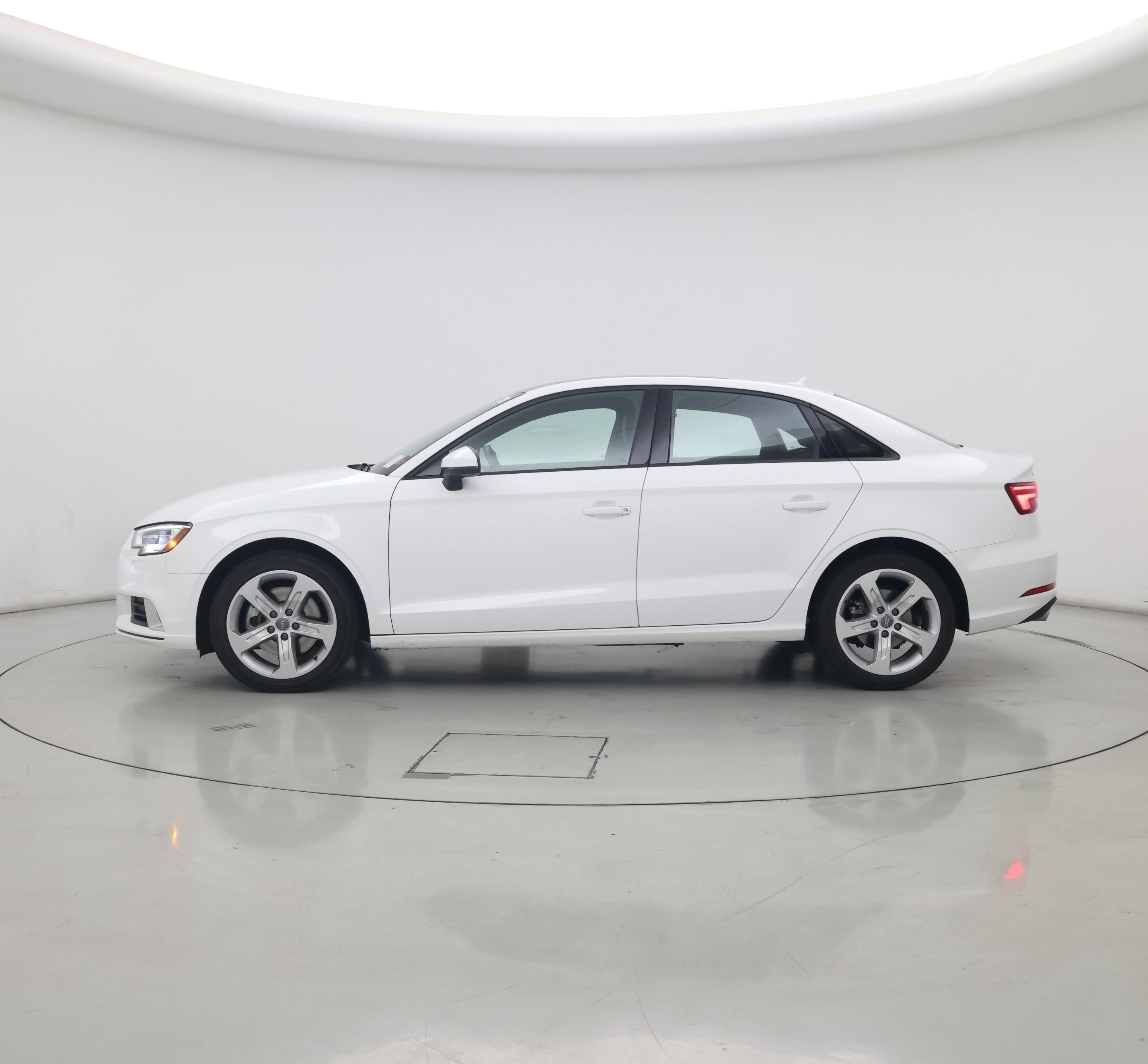 Thumbnail: 2018 Audi A3 - 3