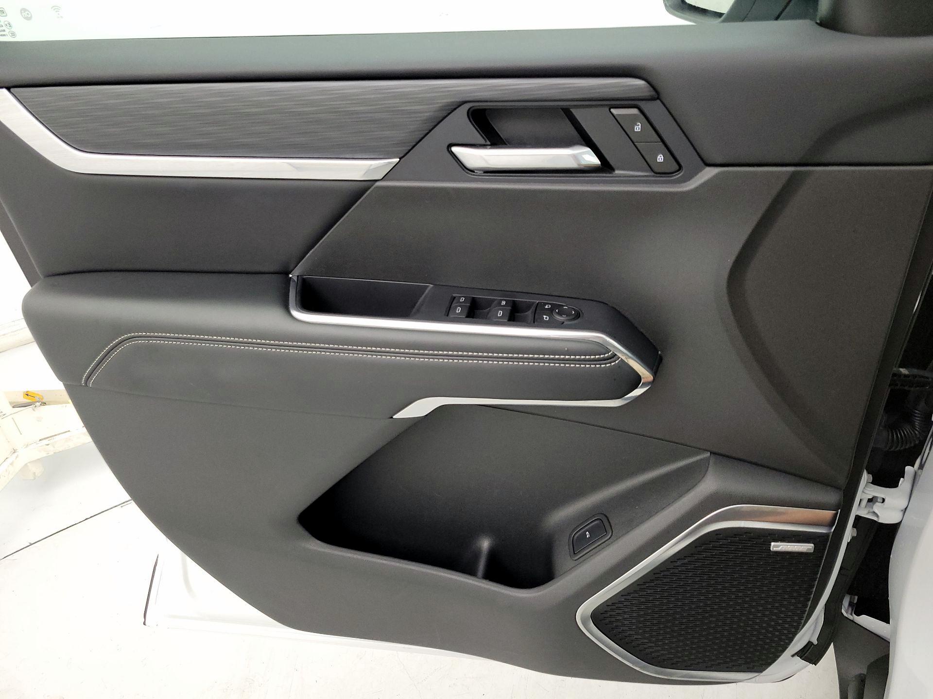 Thumbnail: 2025 GMC Acadia - 12