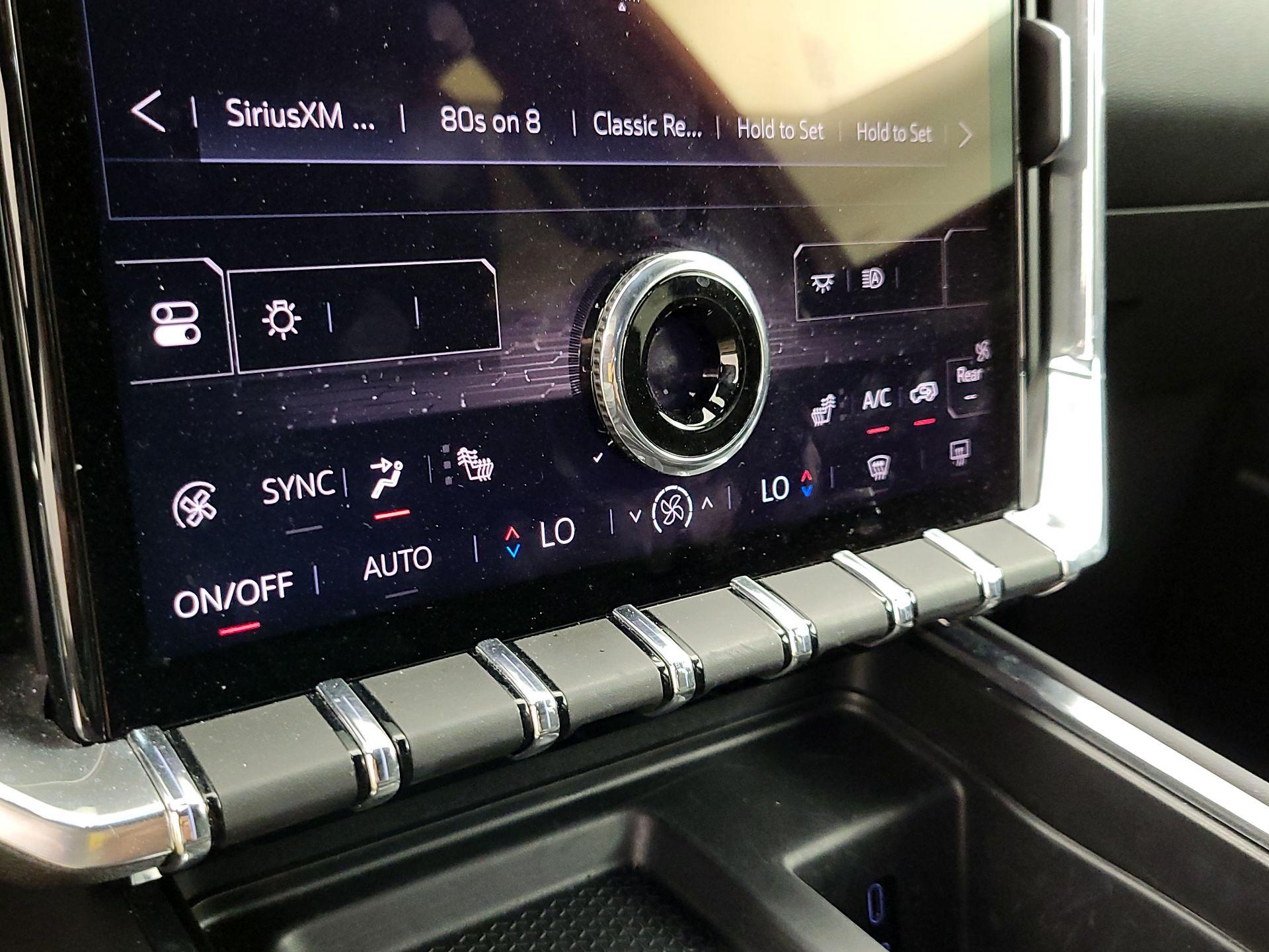 Thumbnail: 2025 GMC Acadia - 17