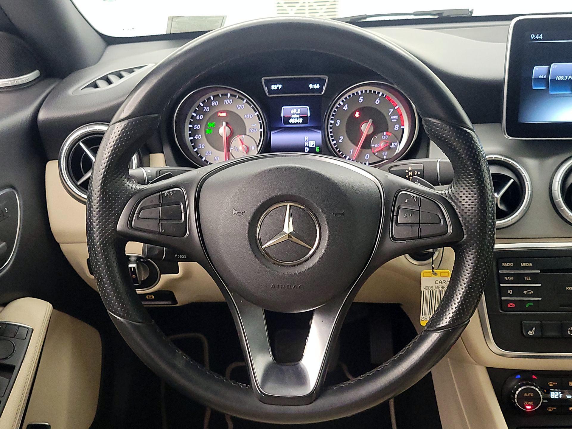 Thumbnail: 2015 Mercedes-Benz CLA - 10