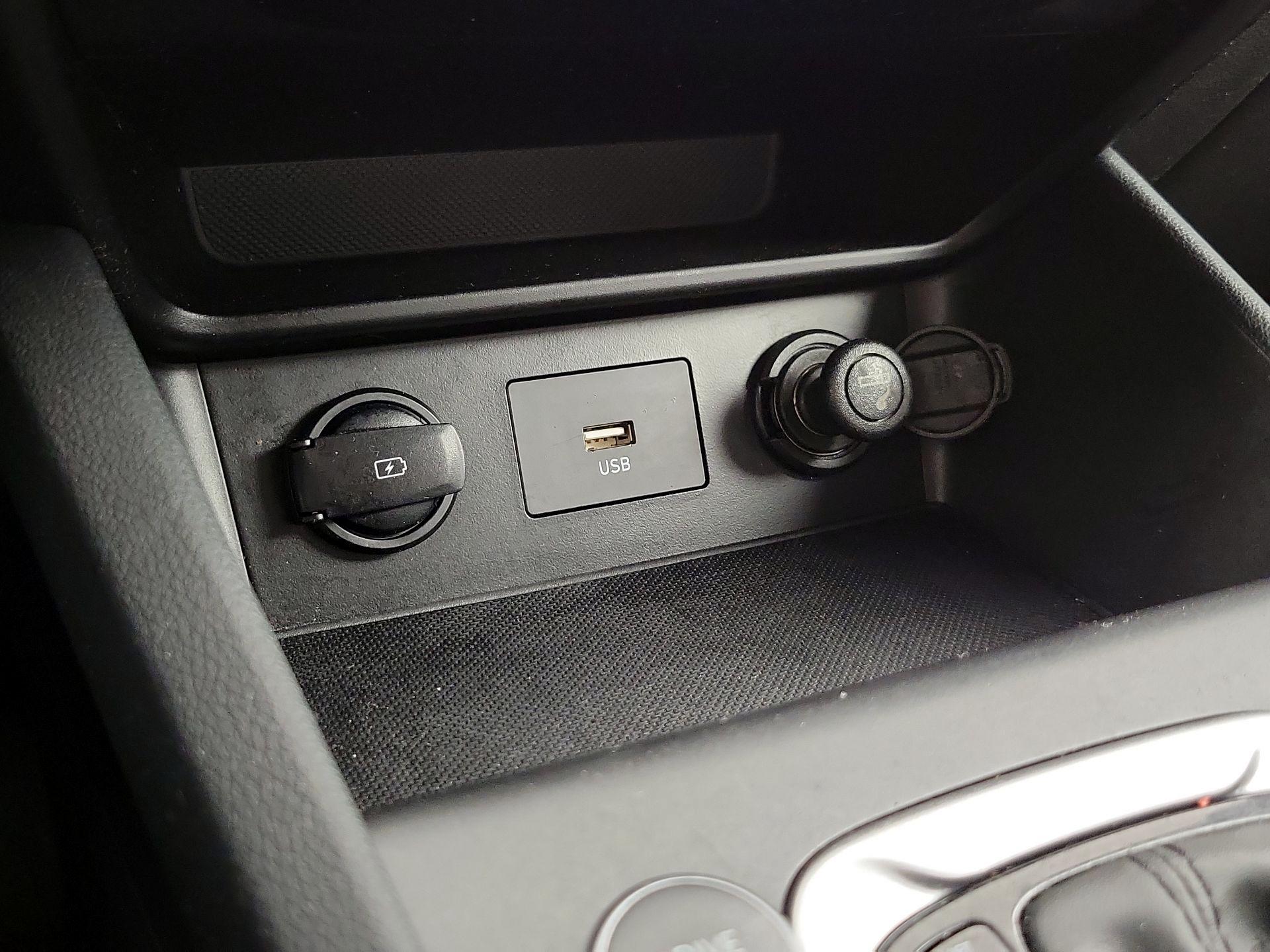 Thumbnail: 2023 Hyundai Kona - 18