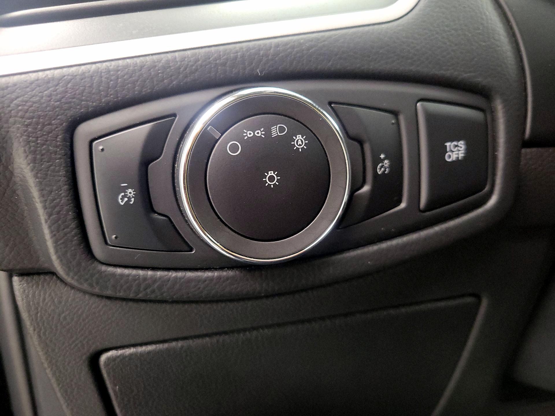 Thumbnail: 2023 Ford Edge - 13