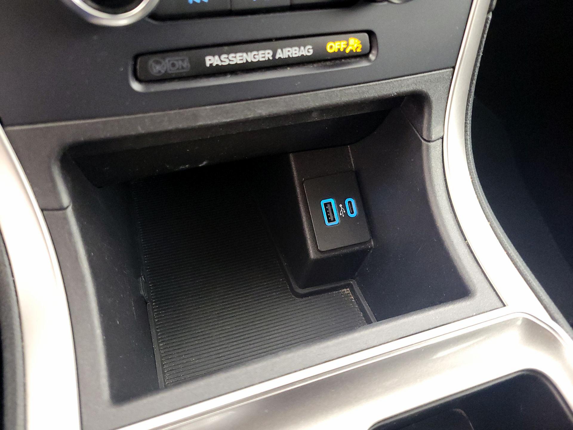 Thumbnail: 2023 Ford Edge - 18