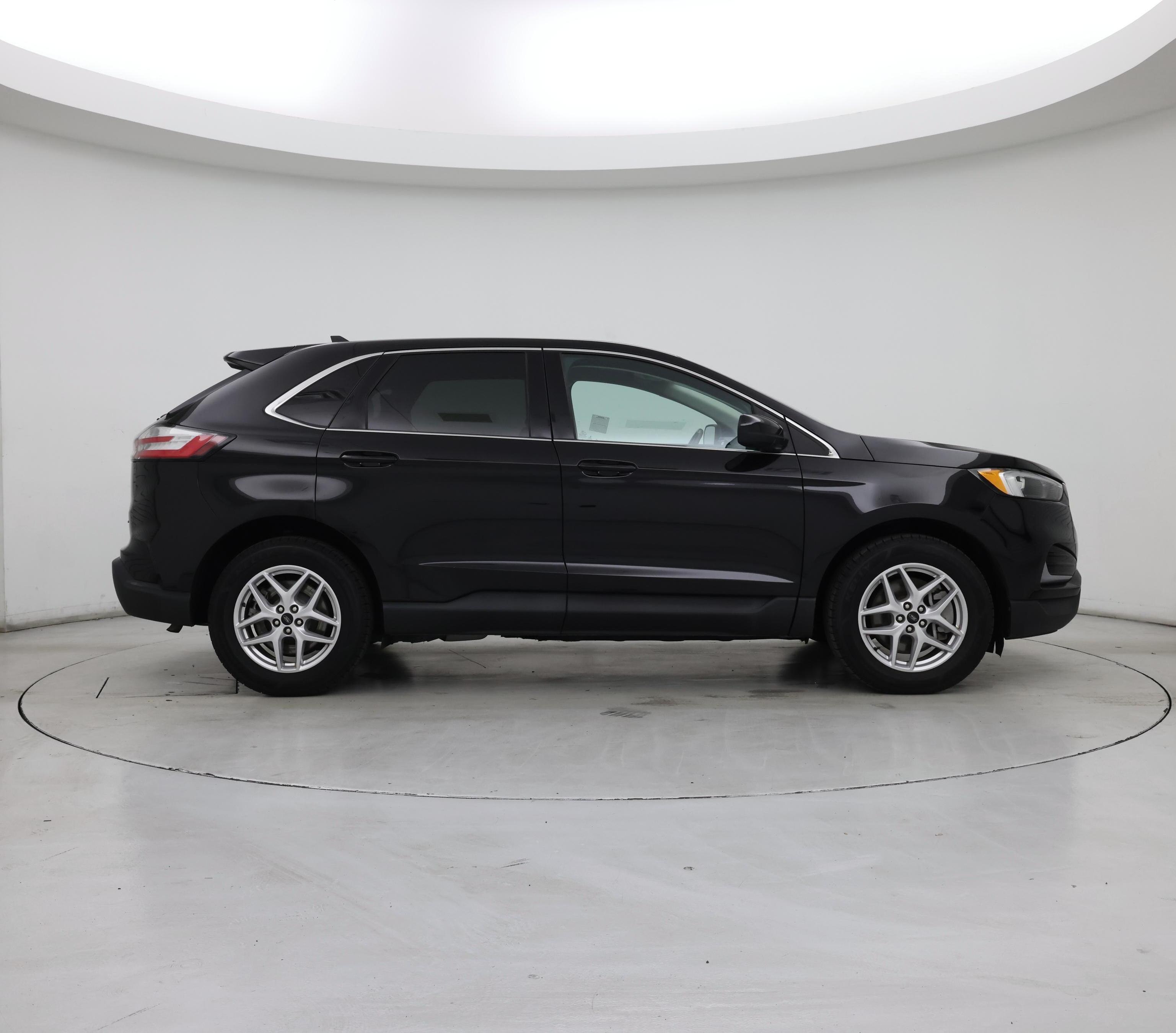 Thumbnail: 2023 Ford Edge - 7