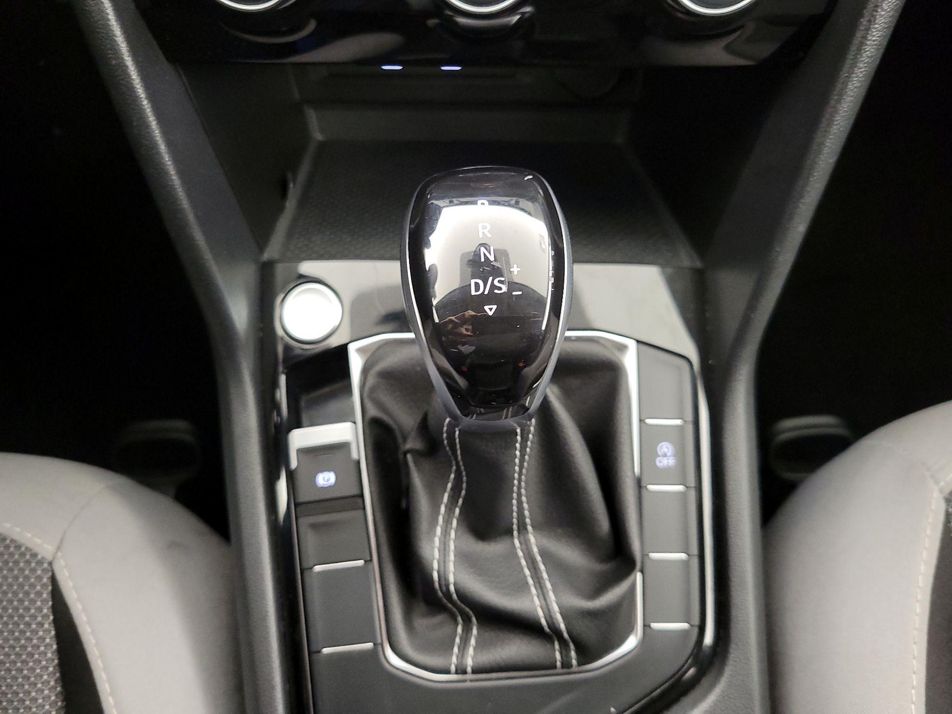 Thumbnail: 2024 Volkswagen Taos - 17