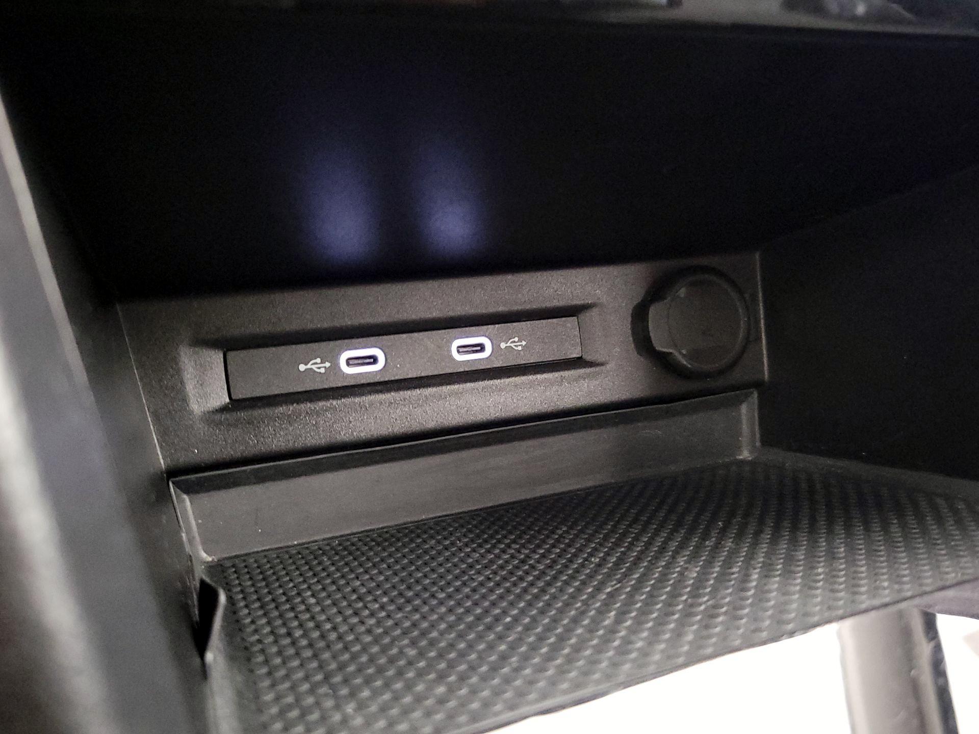 Thumbnail: 2024 Volkswagen Taos - 18